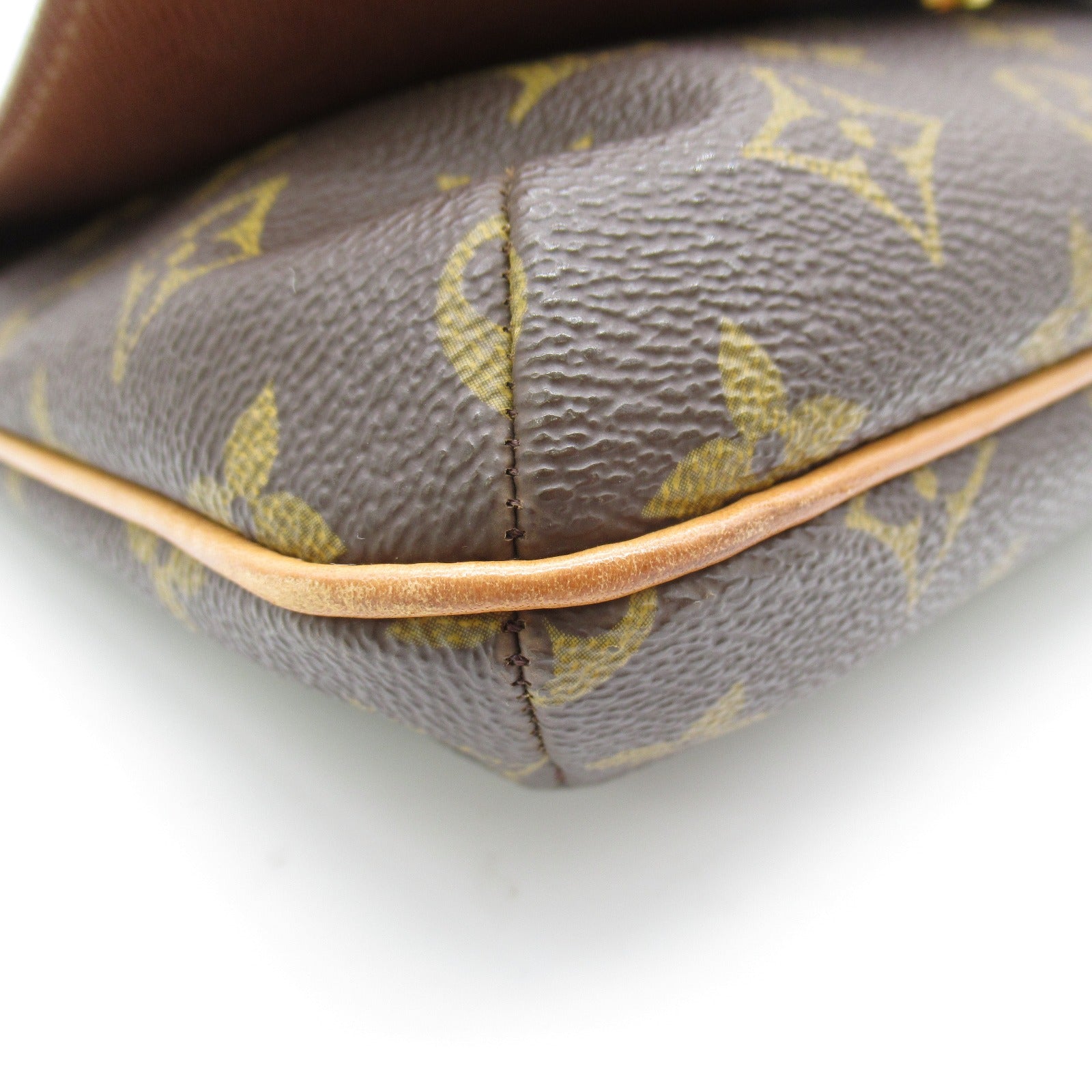 LOUIS VUITTON Monogram Musette Tango Shoulder Bag金扣肩背袋啡色