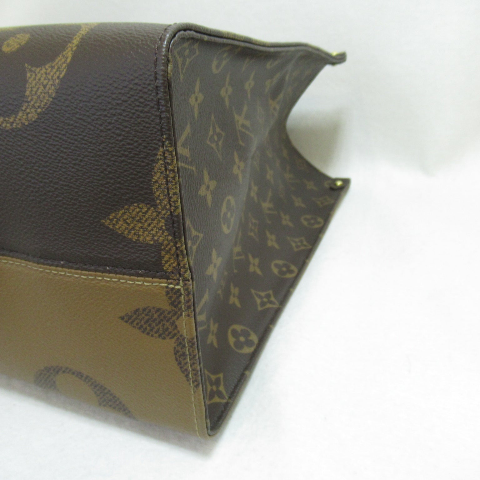 LOUIS VUITTON Monogram Giant OnTheGo GM手挽肩背兩用袋啡色