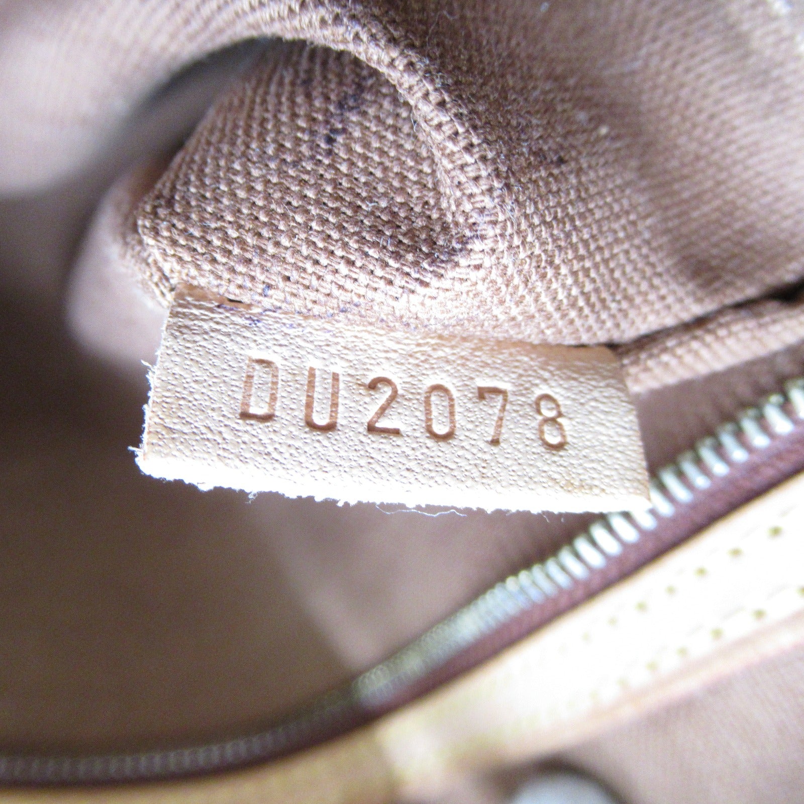 LOUIS VUITTON Monogram Batignolles Horizont金扣肩背袋啡色