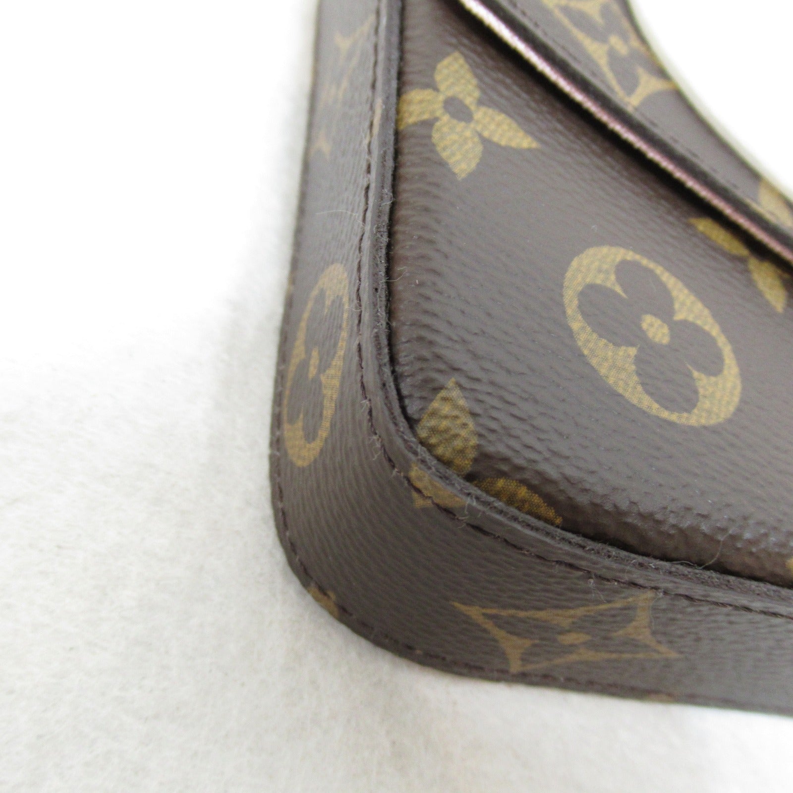LOUIS VUITTON 【激減優惠】Monogram Pochette Felicie金扣鏈帶肩背袋啡色