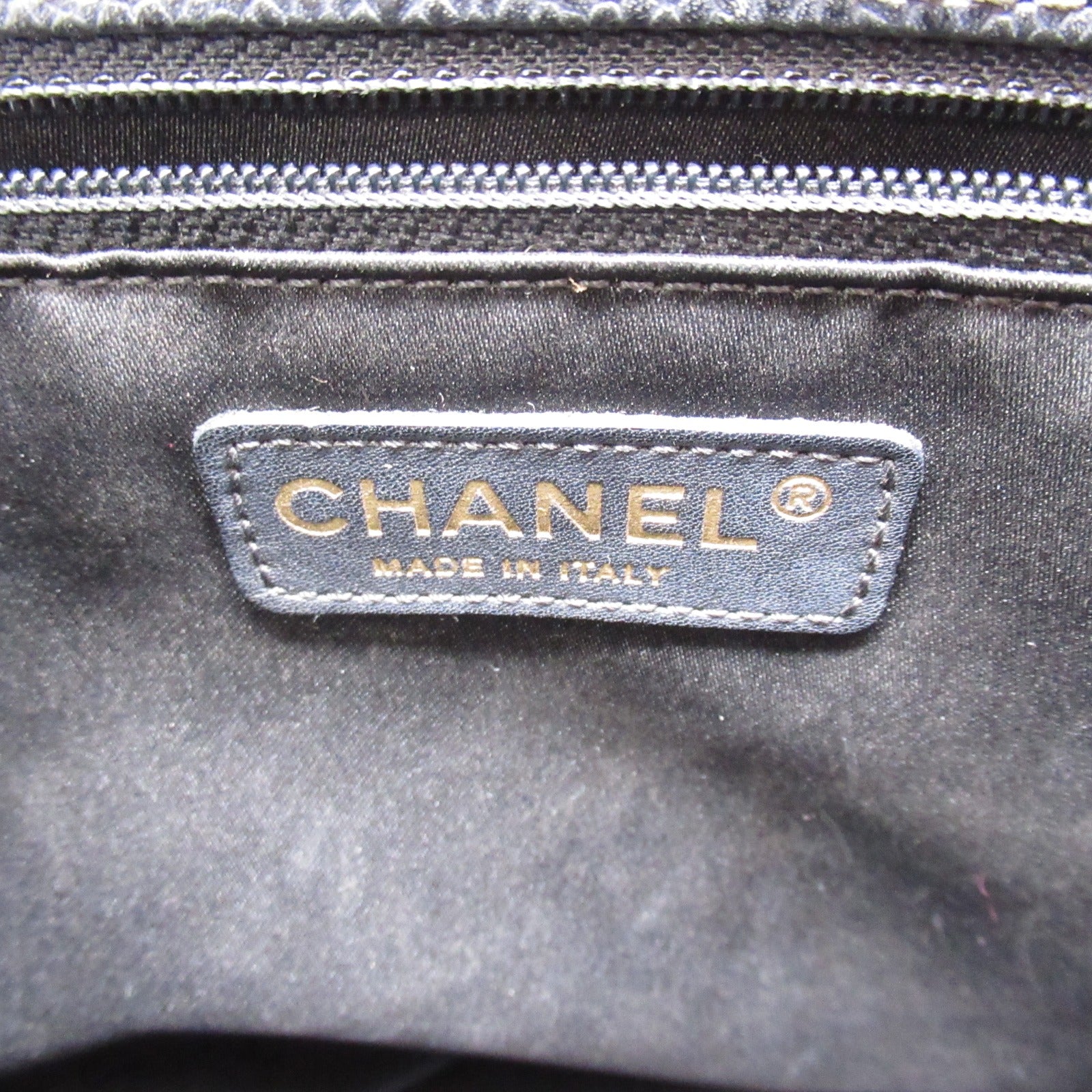 CHANEL Caviar皮革GST Tote Bag金扣肩背袋黑色