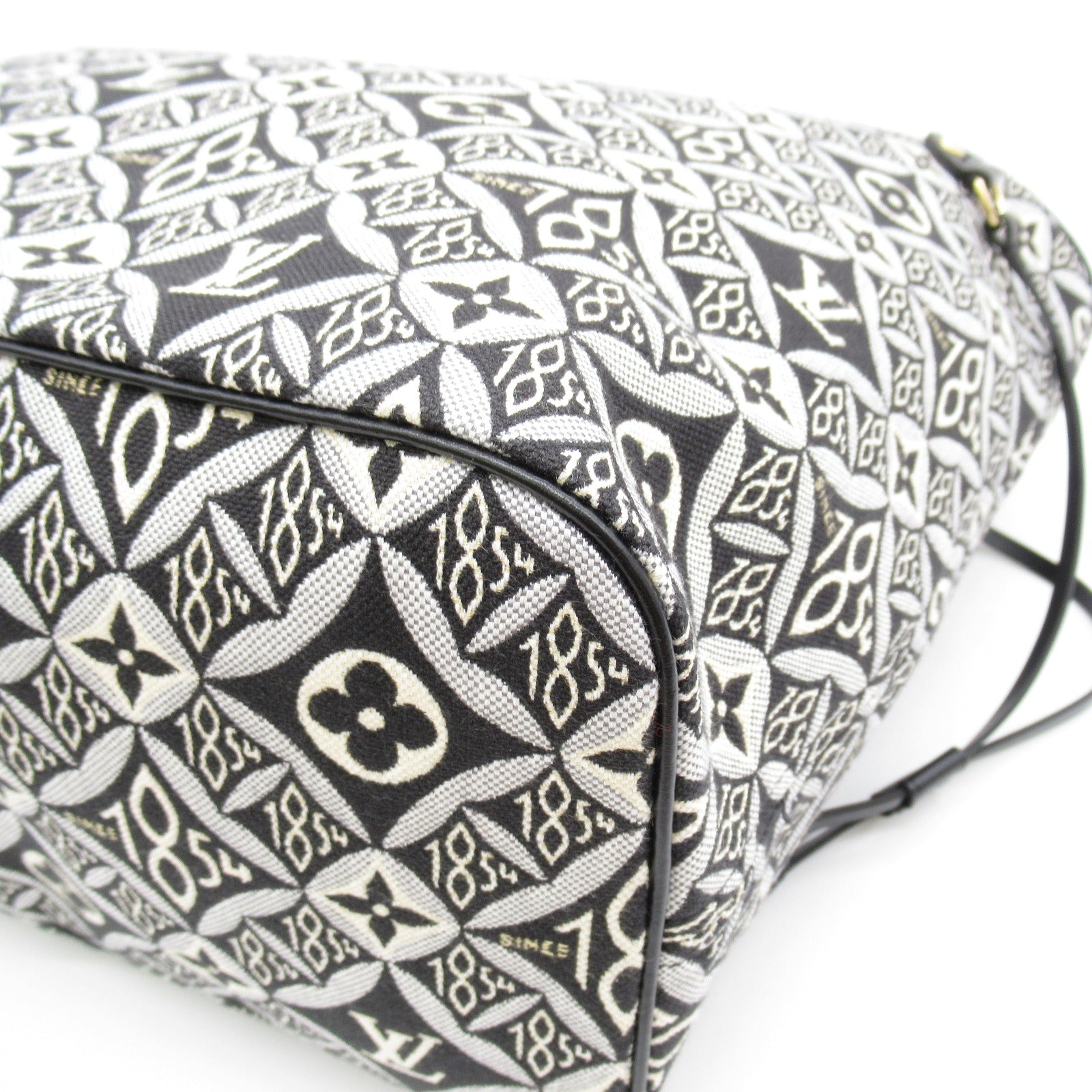 LOUIS VUITTON Monogram Jacquard Neverfull MM手挽袋黑色/白色