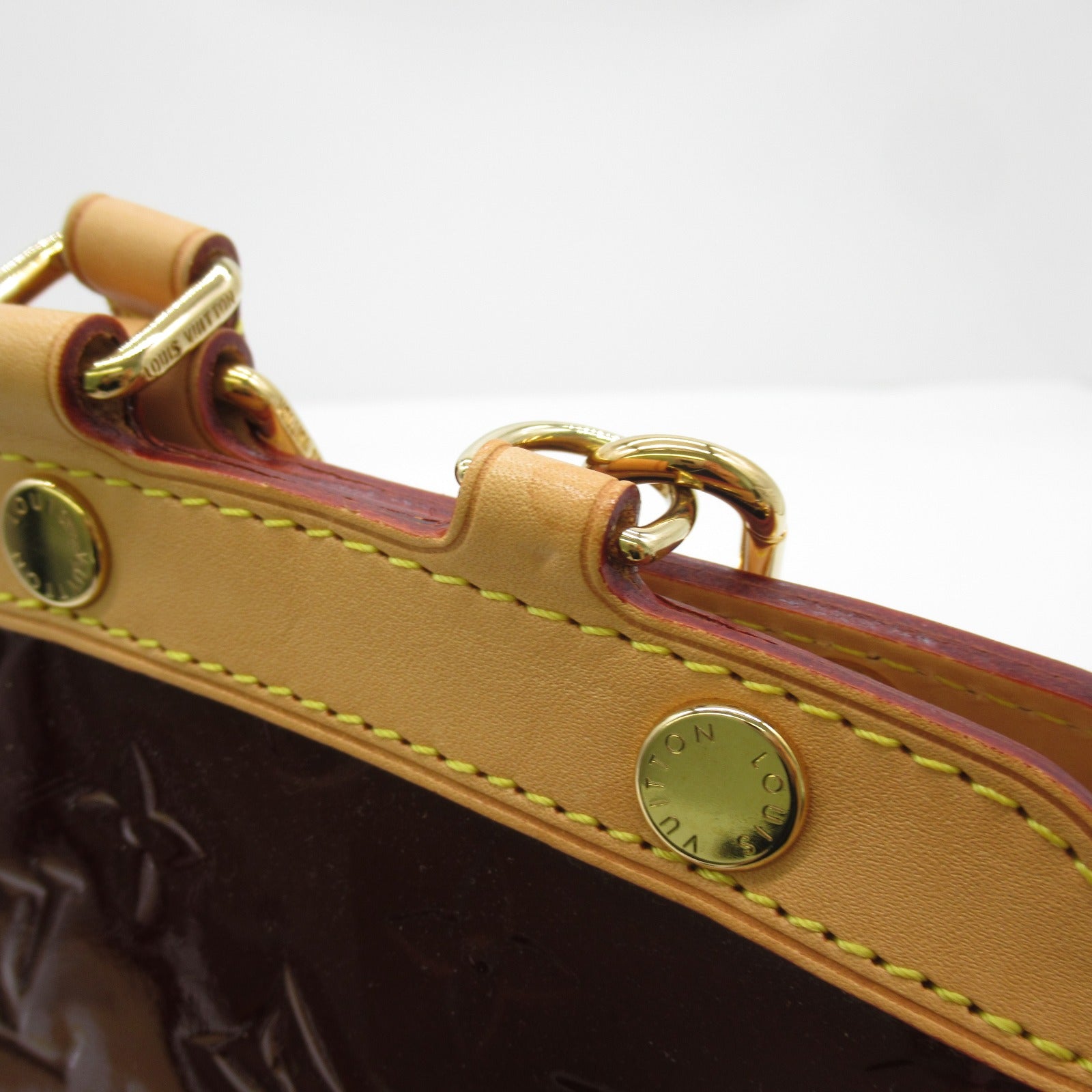 LOUIS VUITTON Monogram Vernis Brea MM金扣手挽肩背兩用袋酒紅色