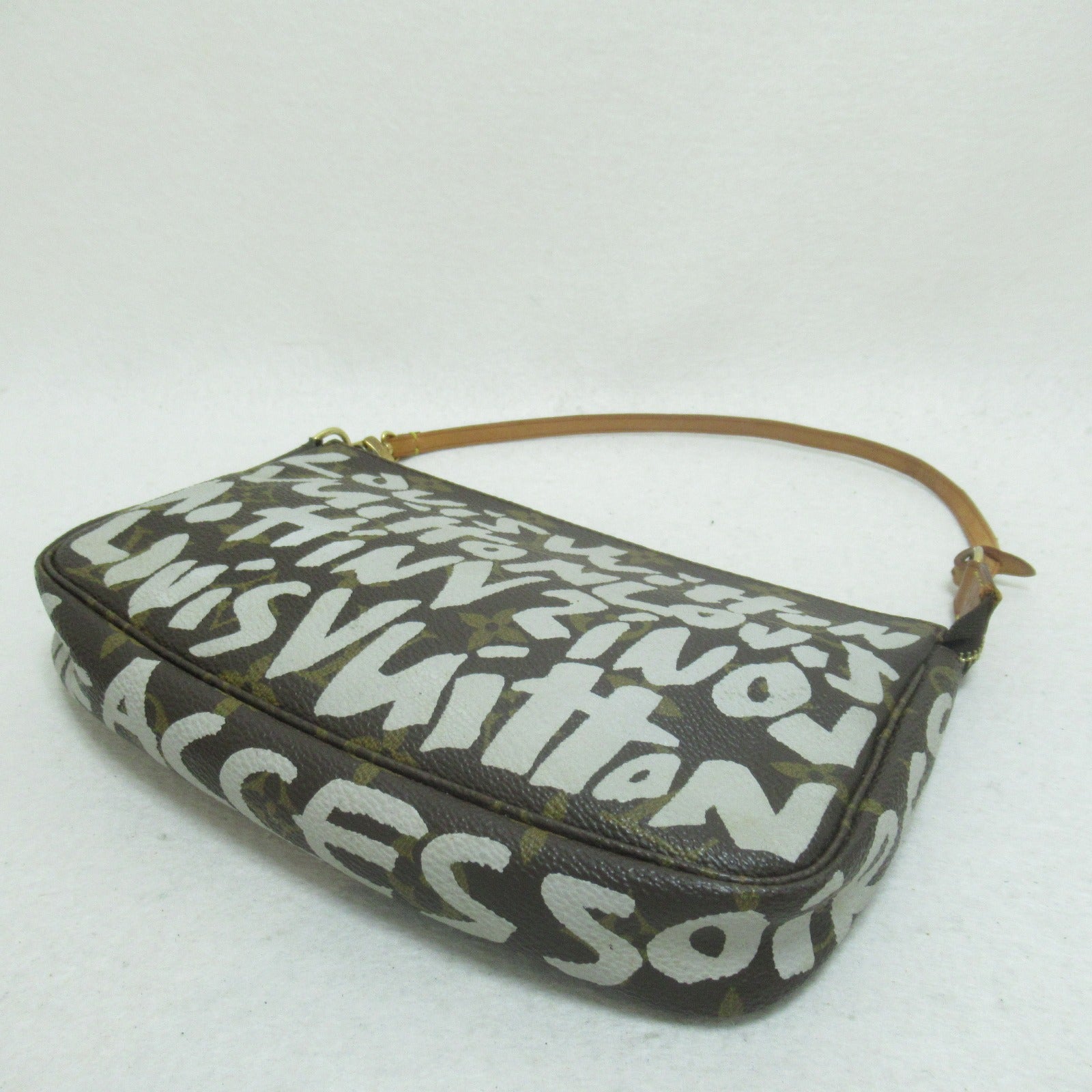 LOUIS VUITTON Monogram Grafitti Pochette Accessory手挽袋啡色
