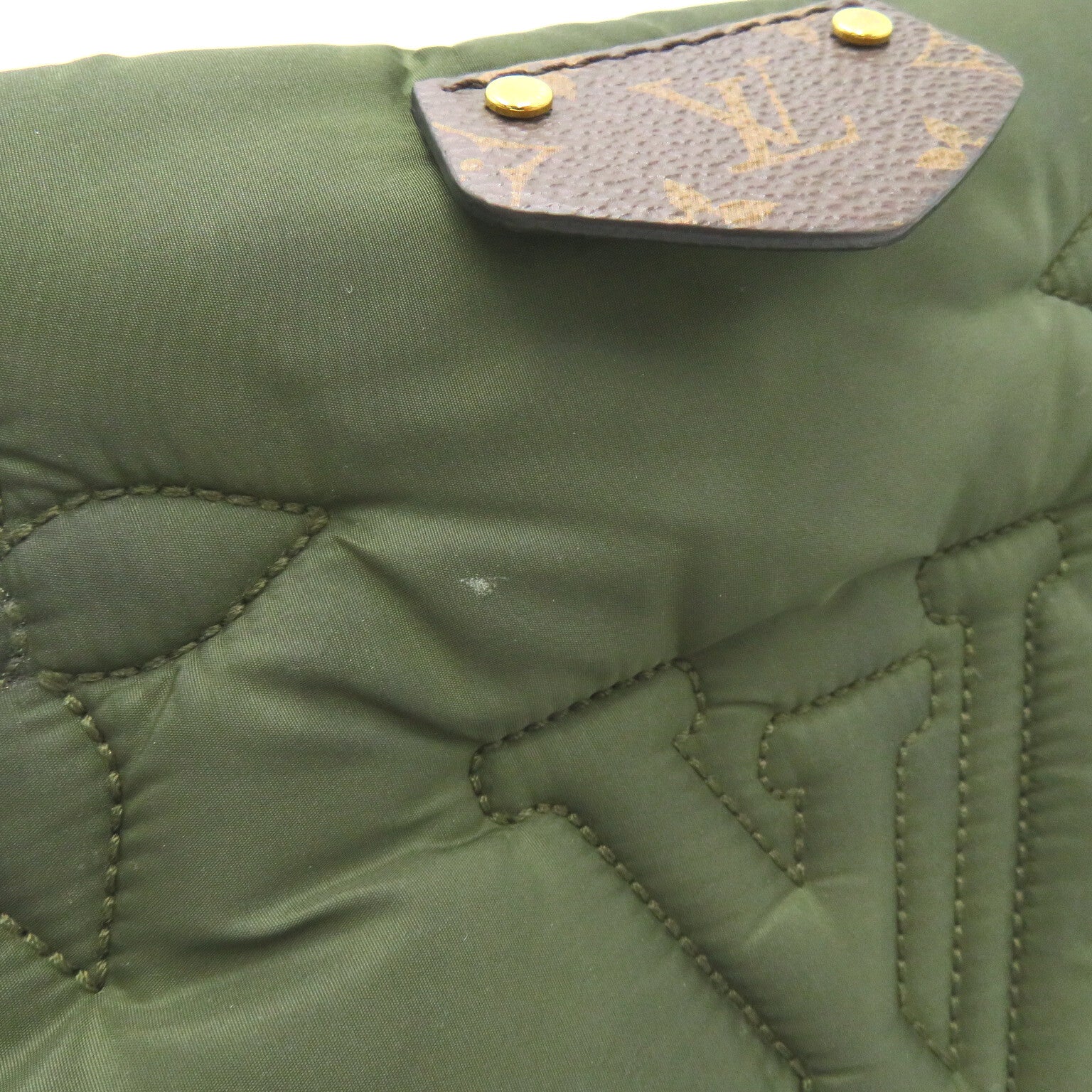 LOUIS VUITTON 尼龍/Monogram Maxi Multi Pochette Accessoires金扣肩背袋卡其色/米色
