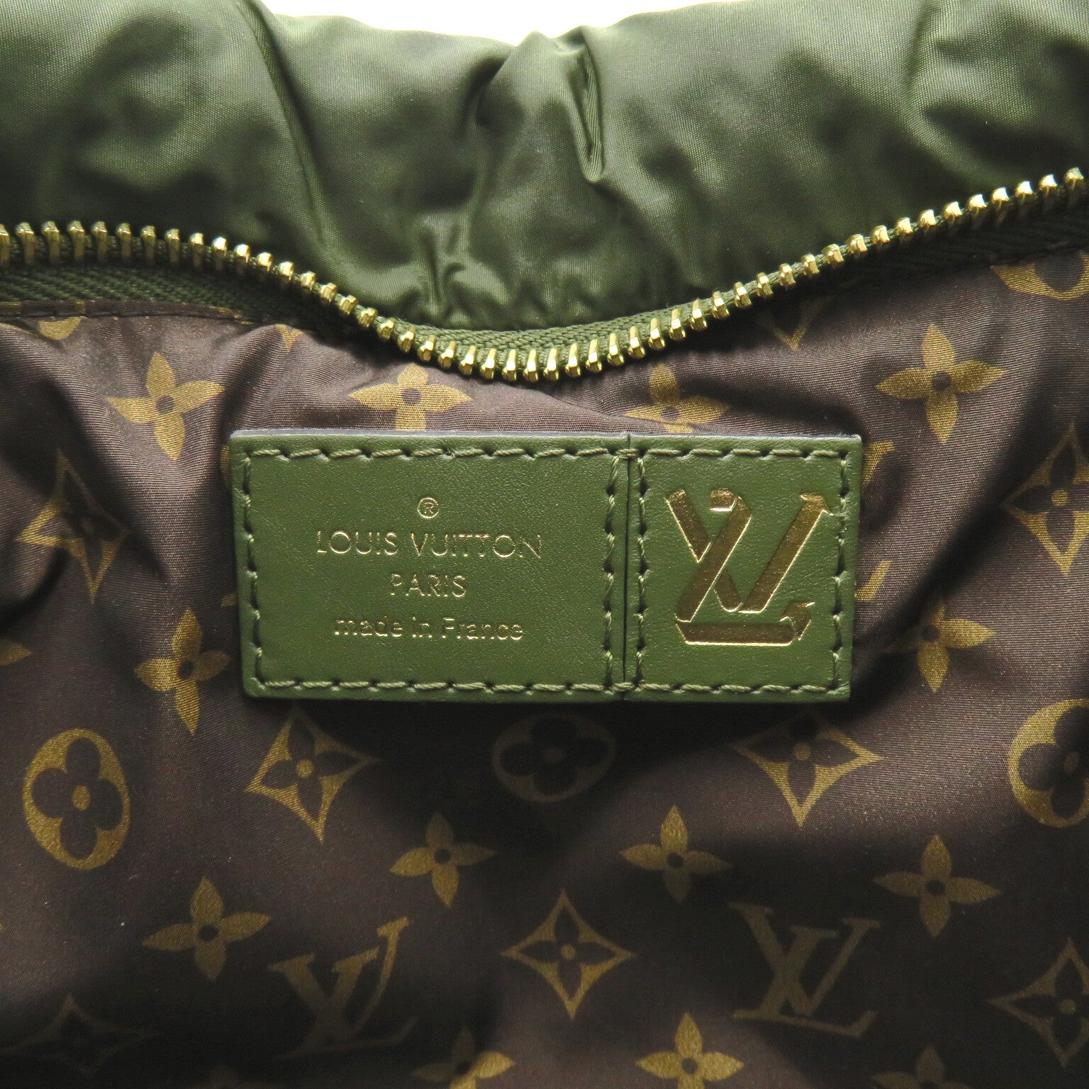 LOUIS VUITTON 尼龍/Monogram Maxi Multi Pochette Accessoires金扣肩背袋卡其色/米色