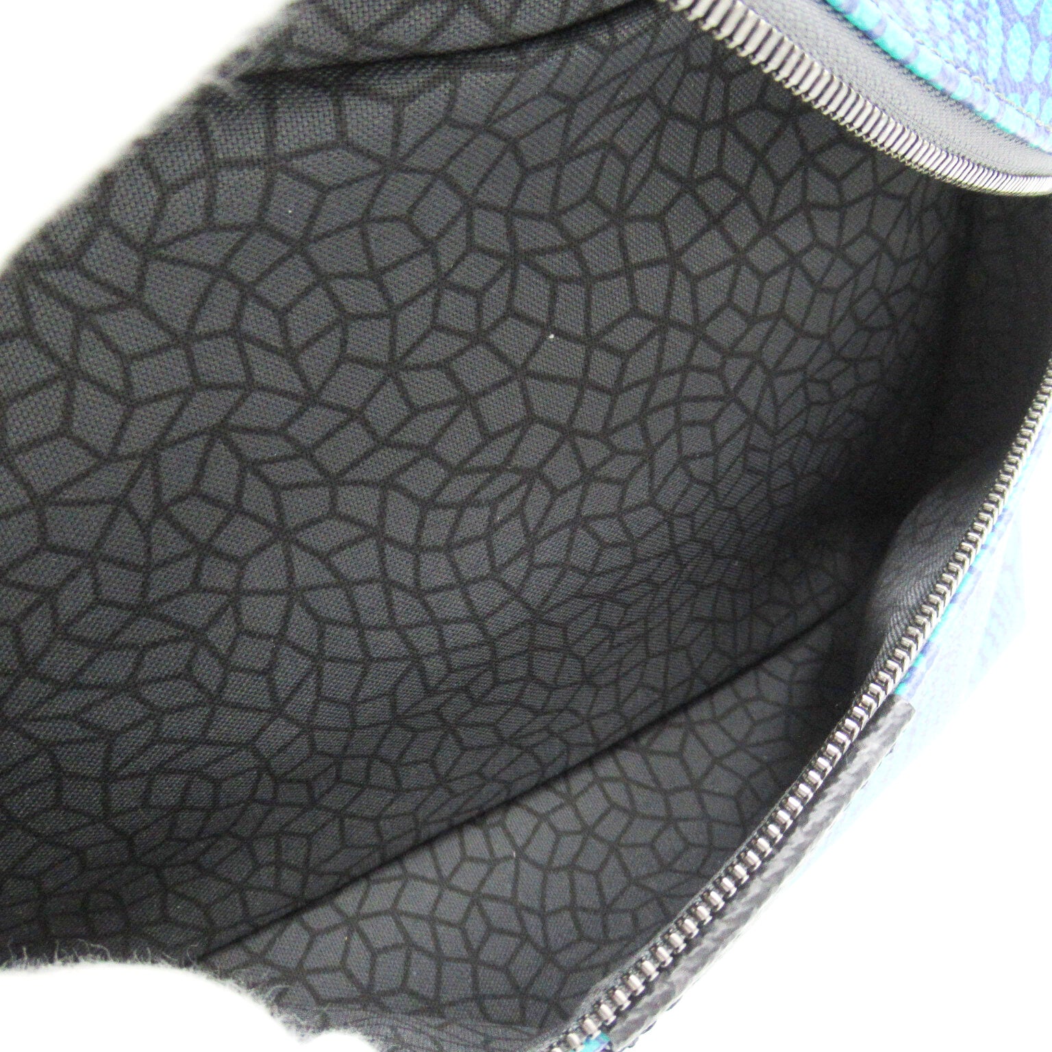 LOUIS VUITTON Monogram Eclipse Reverse LV x YK Discovery Backpack銀扣背包灰色/藍色