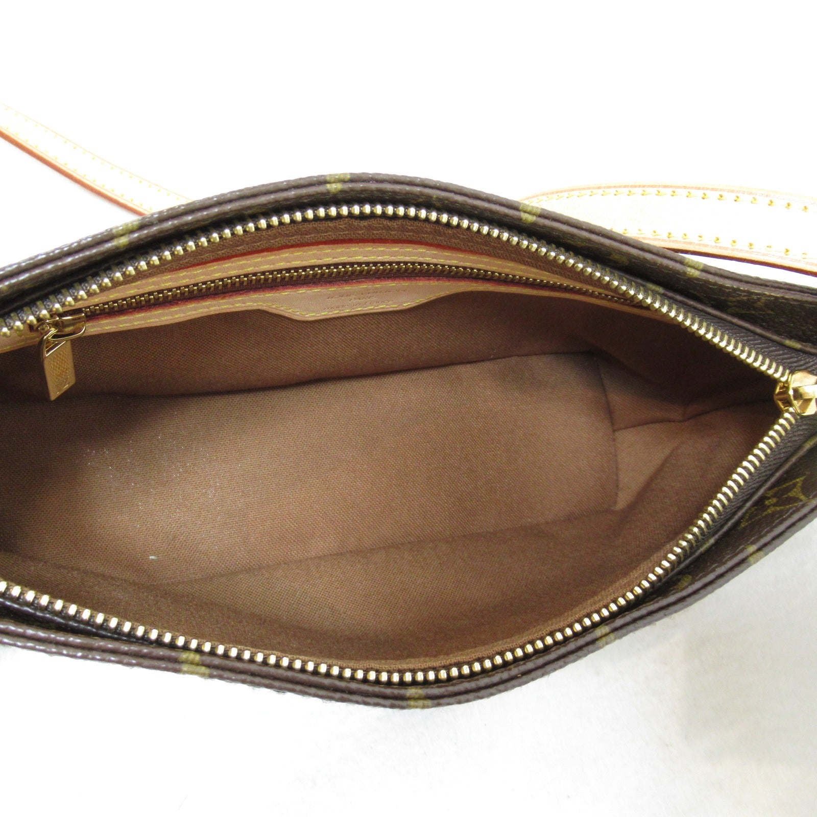 LOUIS VUITTON Monogram Trotteur肩背袋啡色