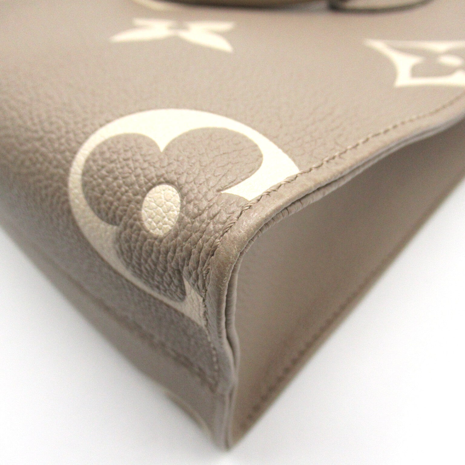 LOUIS VUITTON Monogram Empreinte OnTheGo PM金扣手挽肩背兩用袋米色