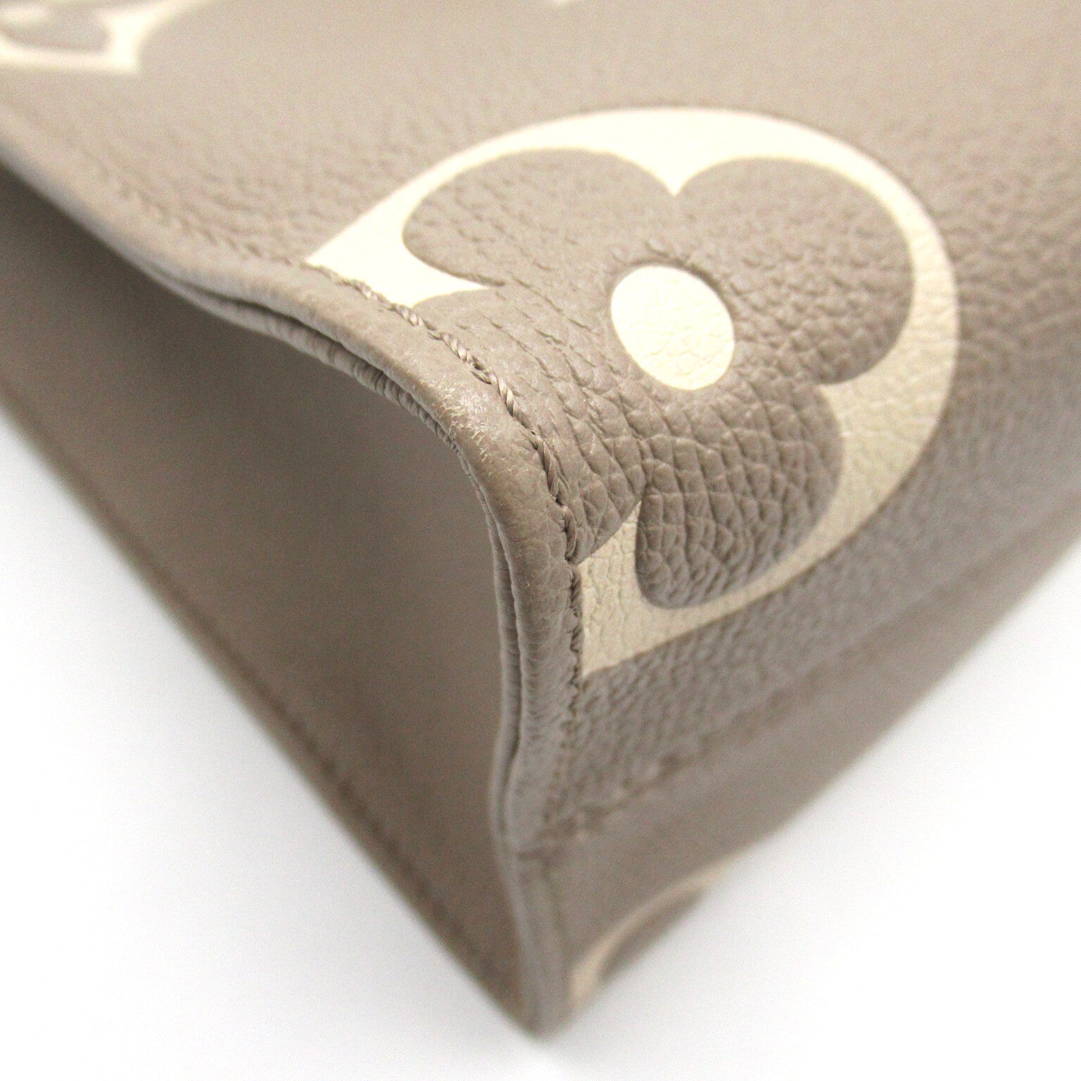 LOUIS VUITTON Monogram Empreinte OnTheGo PM金扣手挽肩背兩用袋米色