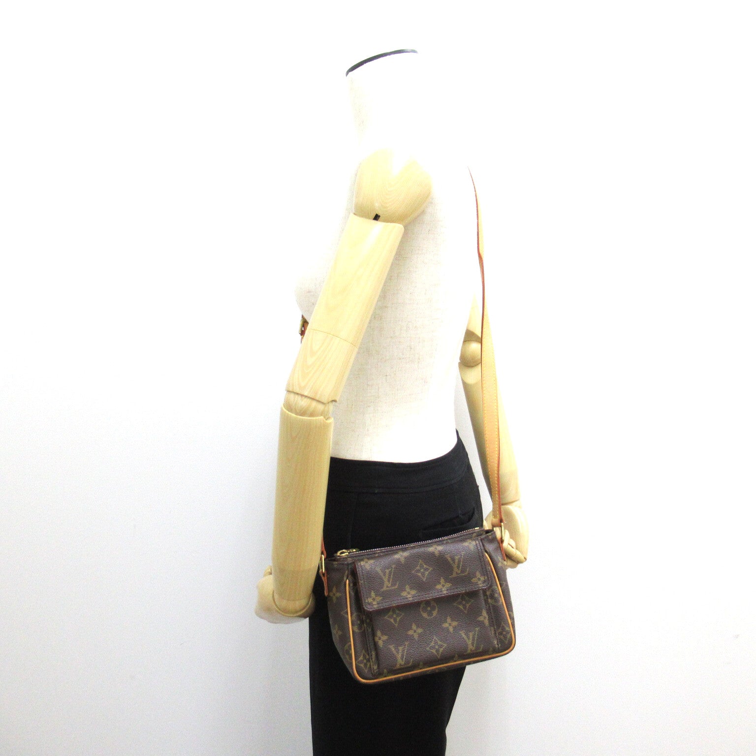 LOUIS VUITTON Monogram Viva Cite PM肩背袋啡色