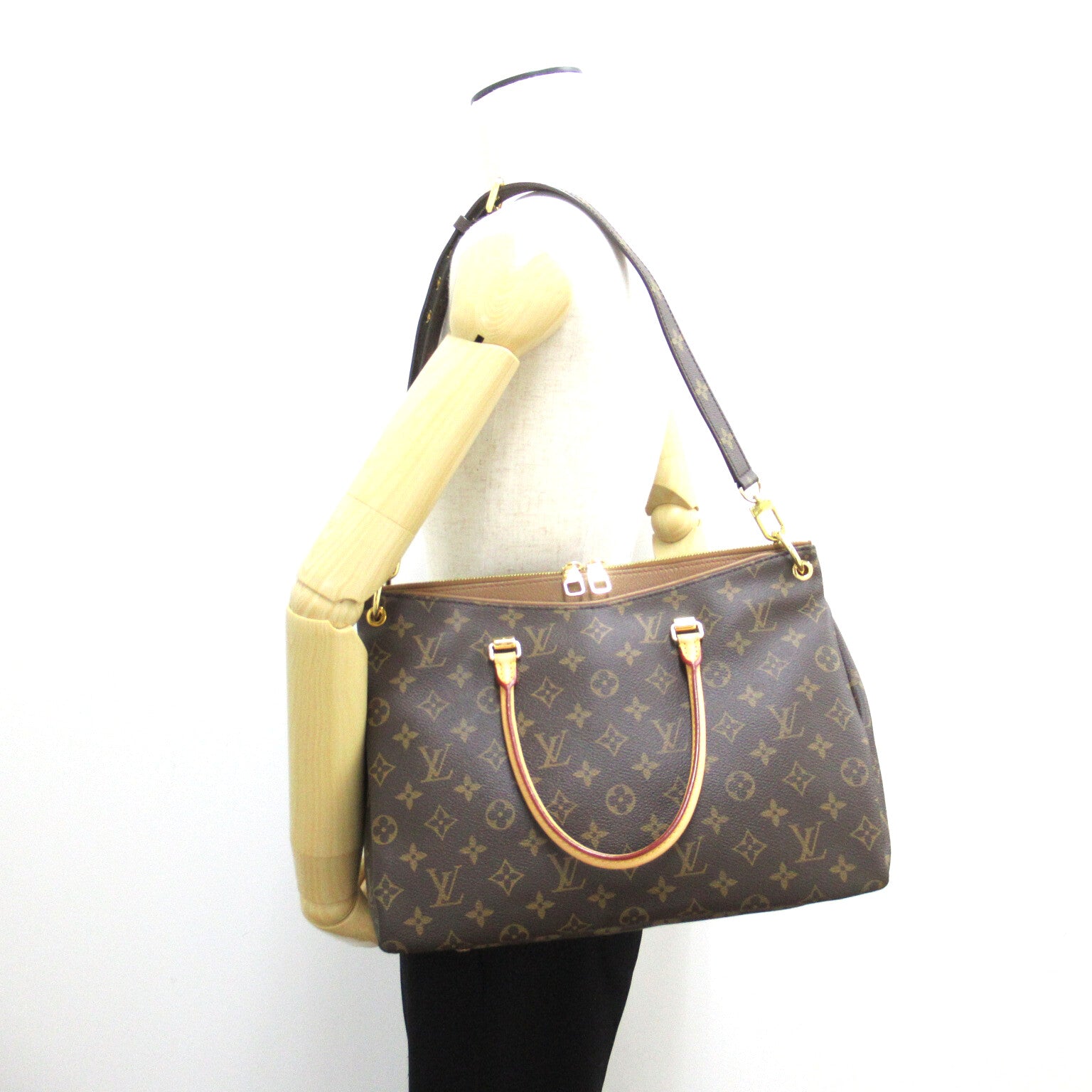 LOUIS VUITTON Monogram Pallas手挽肩背兩用袋啡色