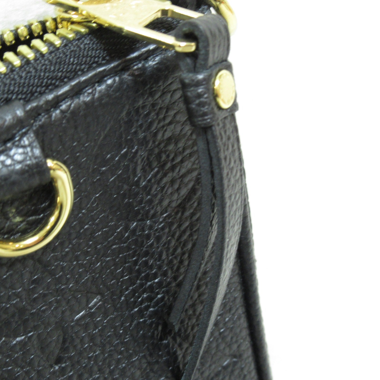 LOUIS VUITTON Monogram Empreinte Easy Pouch On Strap金扣手挽肩背兩用袋黒色