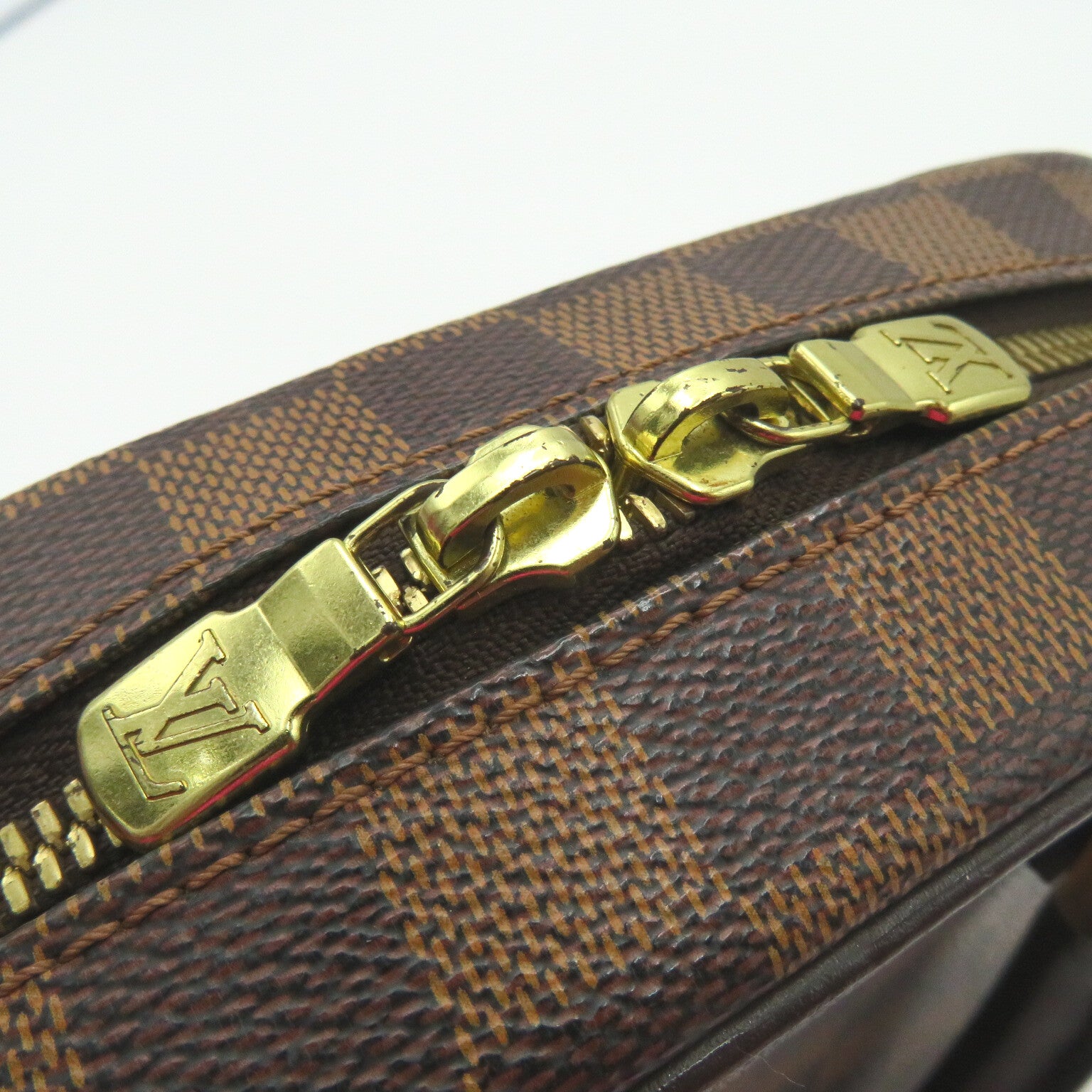 LOUIS VUITTON Damier Sarria Mini金扣手挽袋啡色