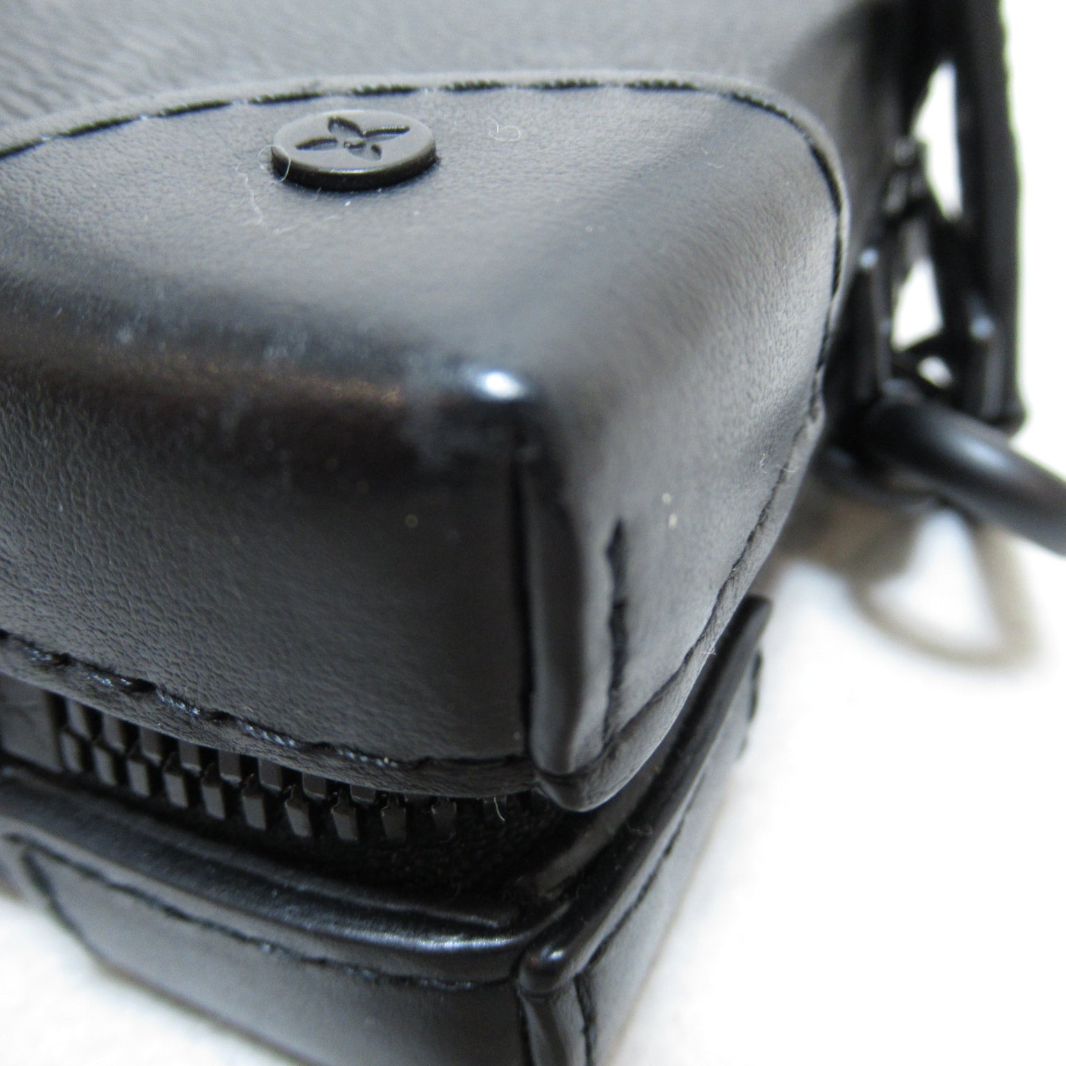 LOUIS VUITTON Monogram Eclipse Soft Trunk肩背袋黑色