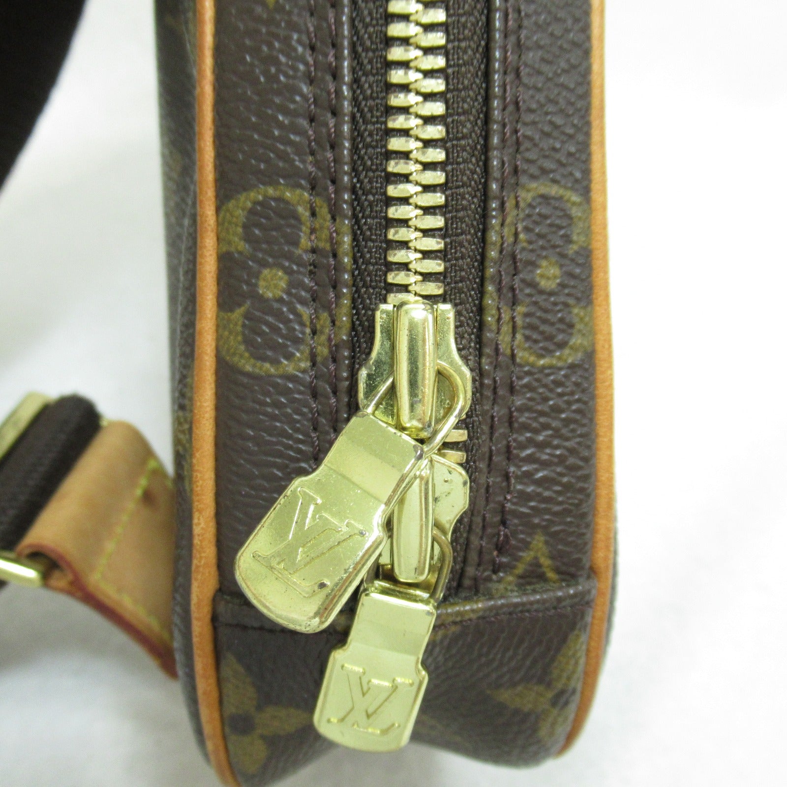 LOUIS VUITTON Monogram Pochette Gange肩背袋啡色