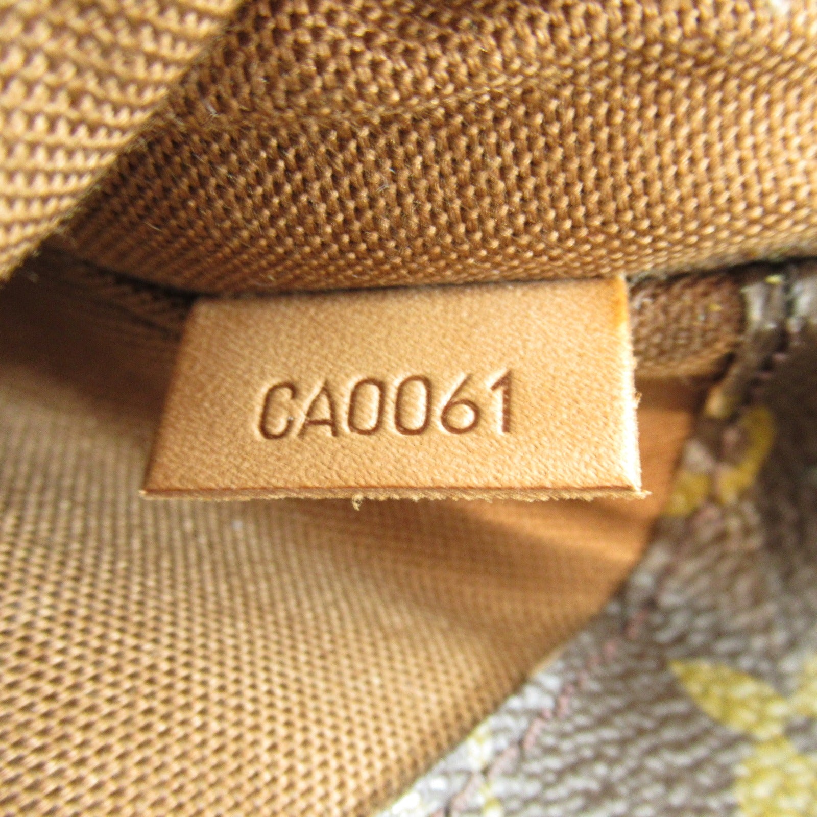 LOUIS VUITTON Monogram Pochette Gange肩背袋啡色