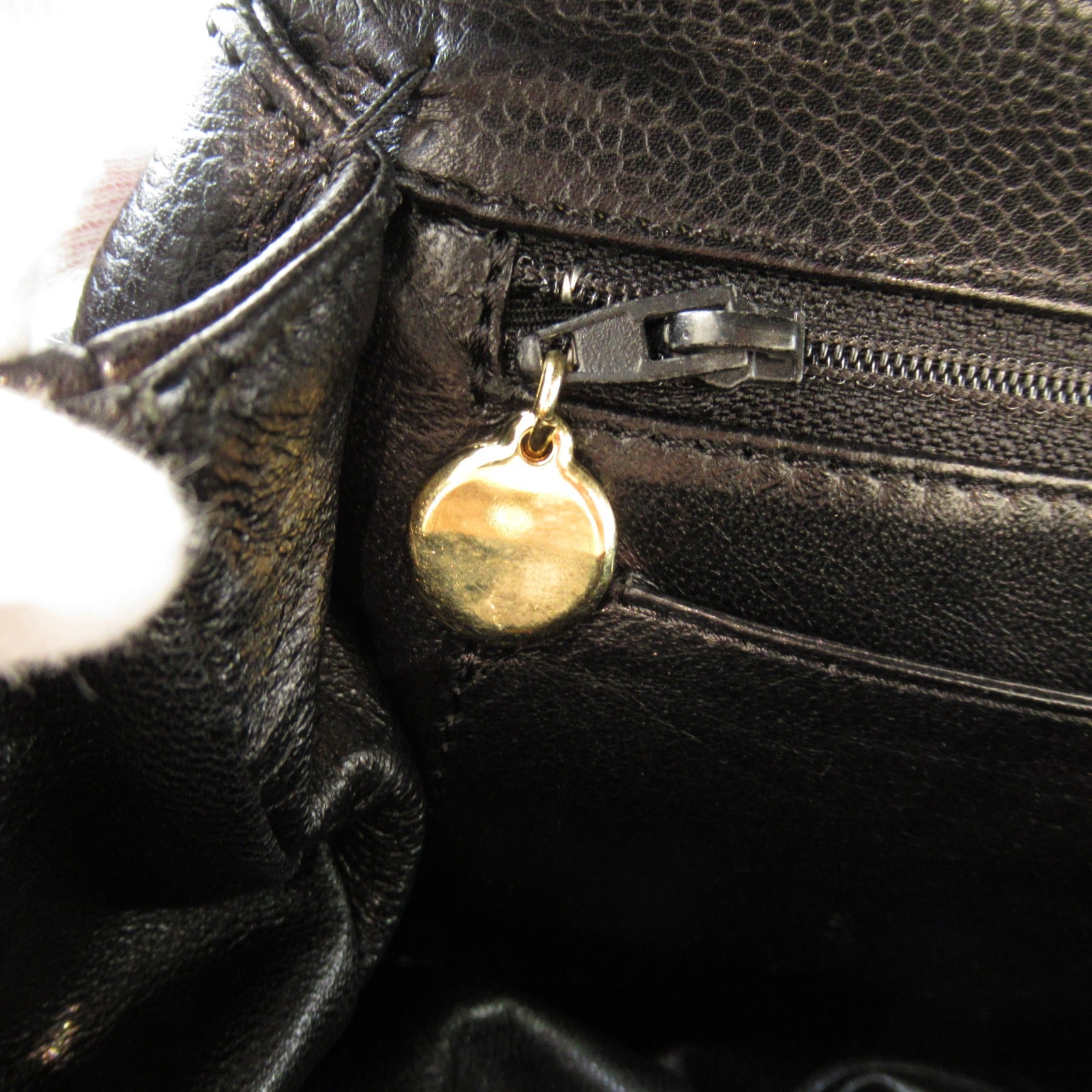 CHANEL 菱格Caviar皮革Handbag金扣手挽袋黑色