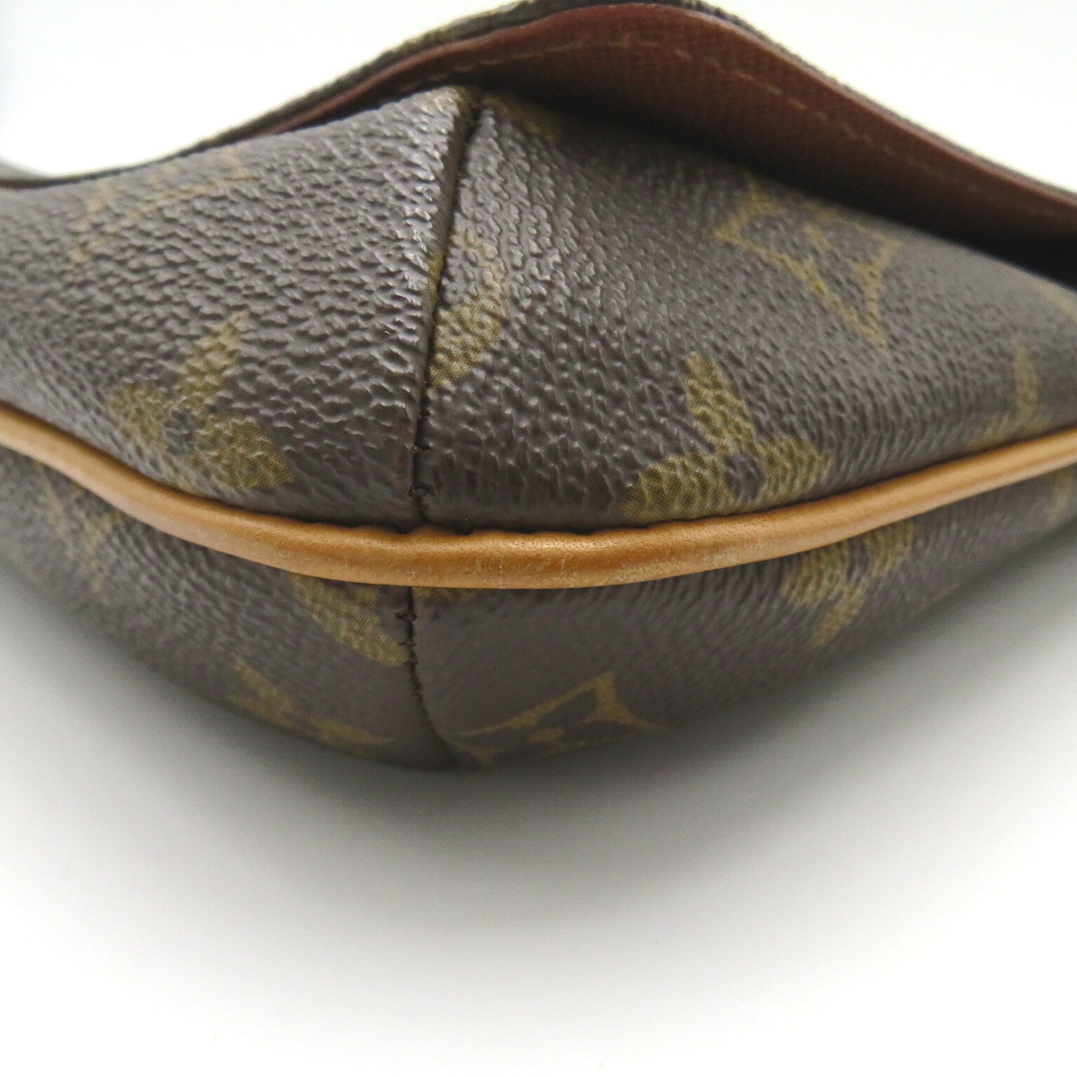 LOUIS VUITTON Monogram Musette Tango肩背袋啡色