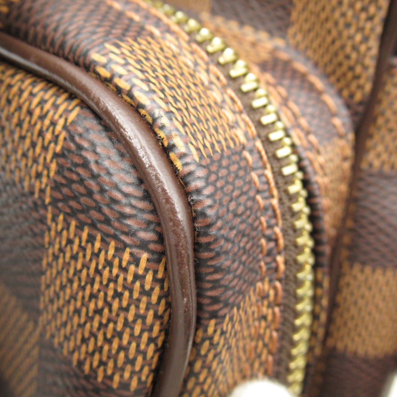 LOUIS VUITTON Damier Amazon金扣肩背袋啡色