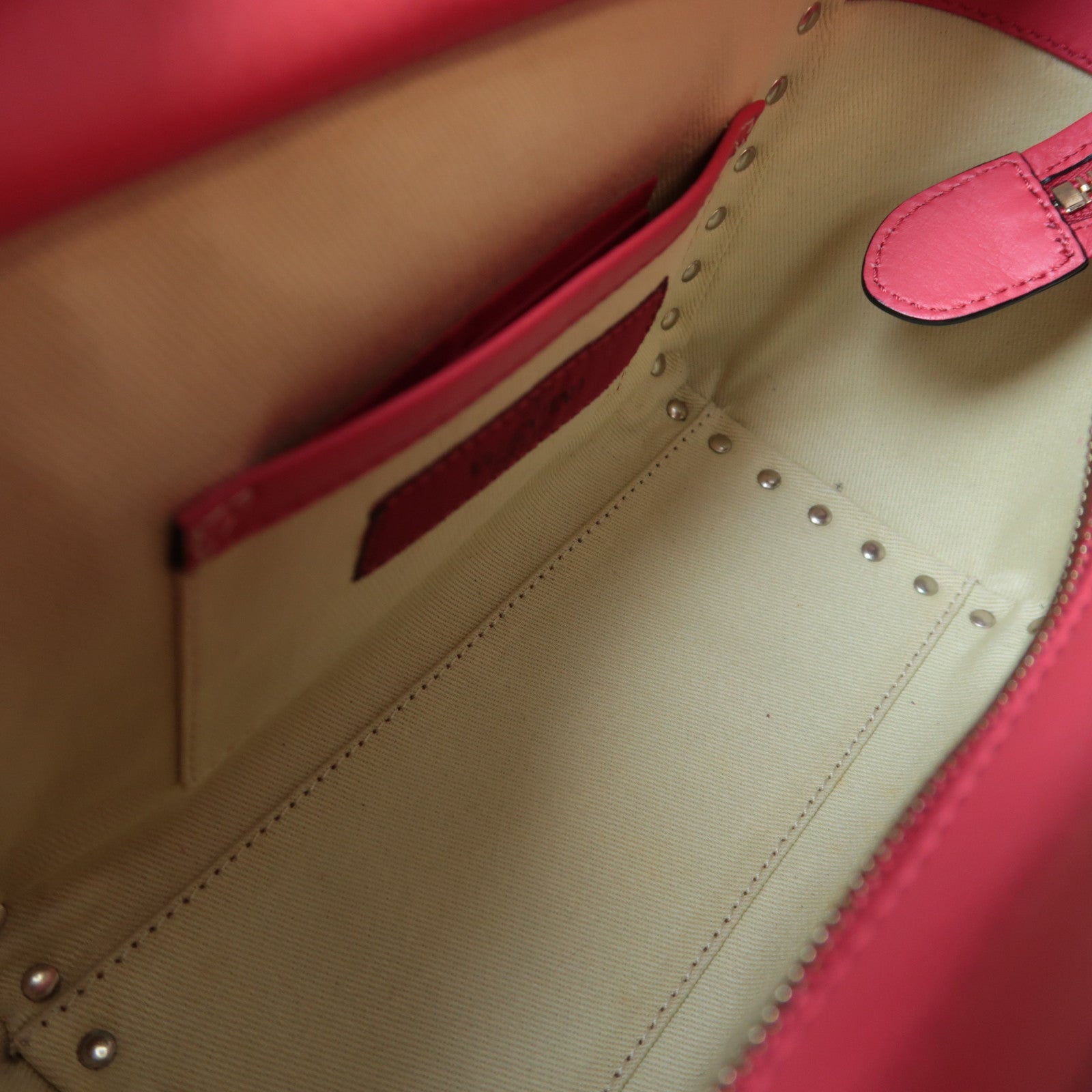 Valentino 牛皮皮革2 way Shoulder金扣手挽肩背兩用袋紅色