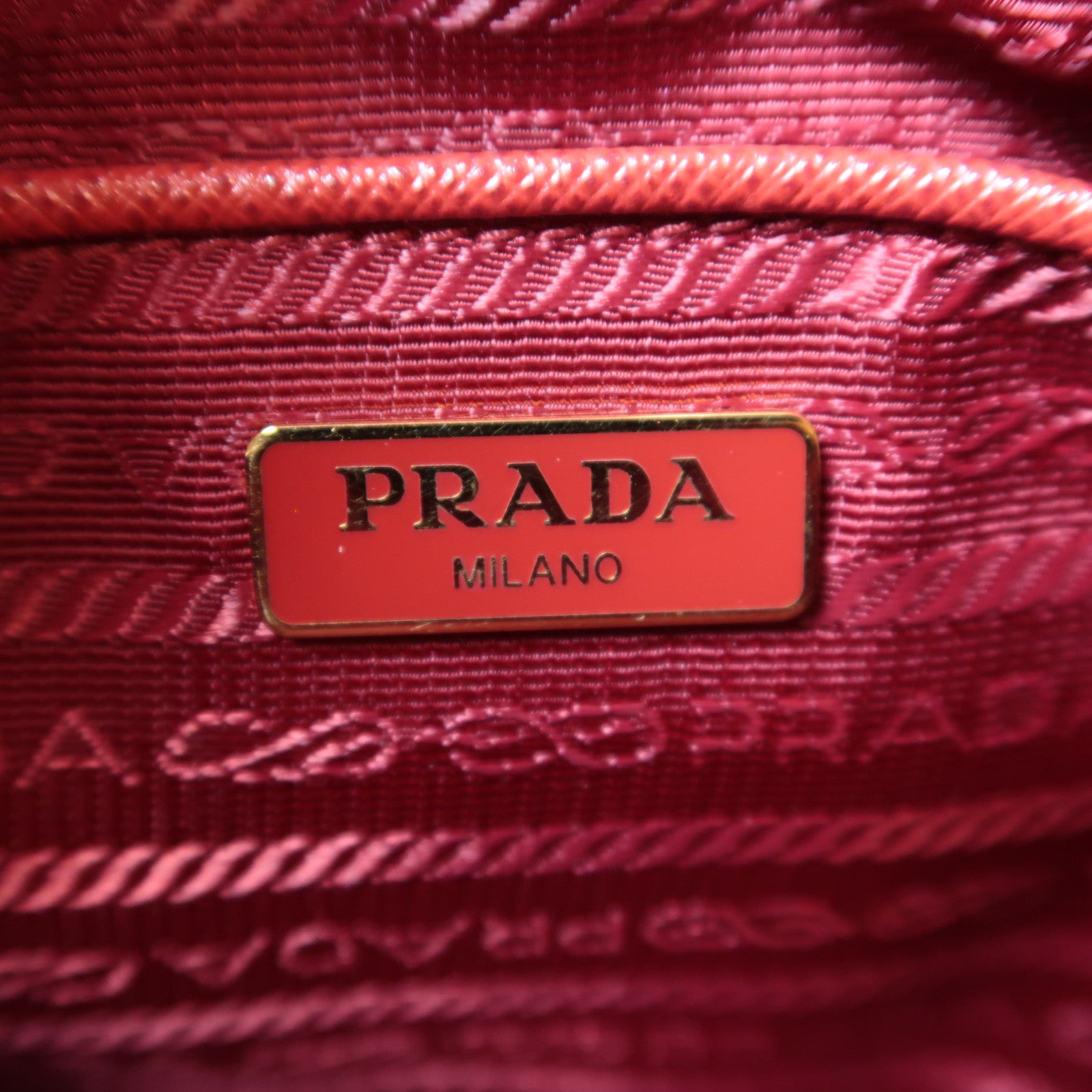 PRADA 牛皮皮革Shoulder Bag金扣肩背袋紅色
