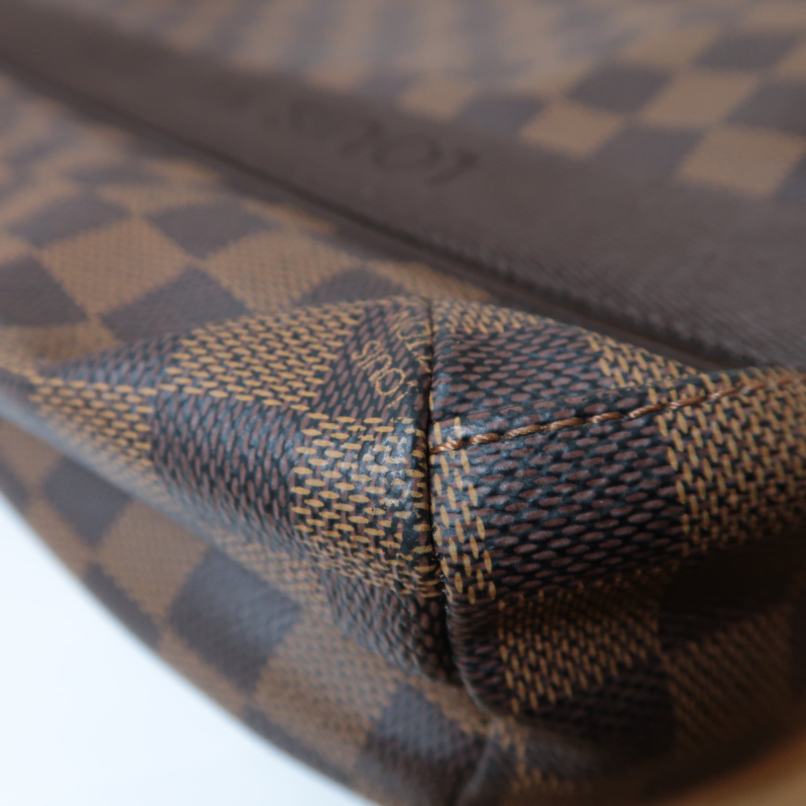 LOUIS VUITTON Damier Beaubourg金扣手挽袋啡色