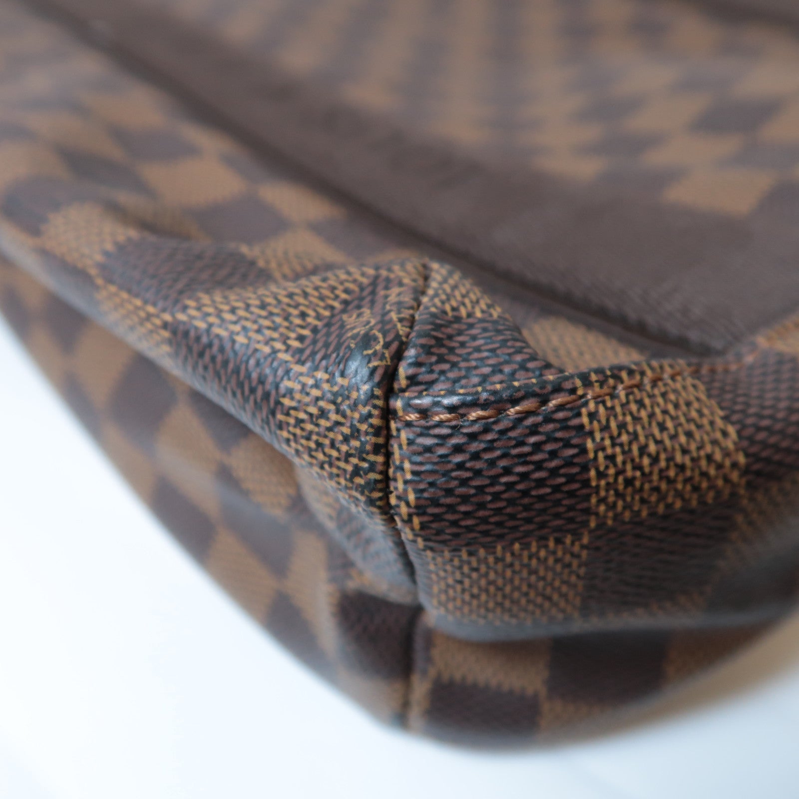 LOUIS VUITTON Damier Beaubourg金扣手挽袋啡色