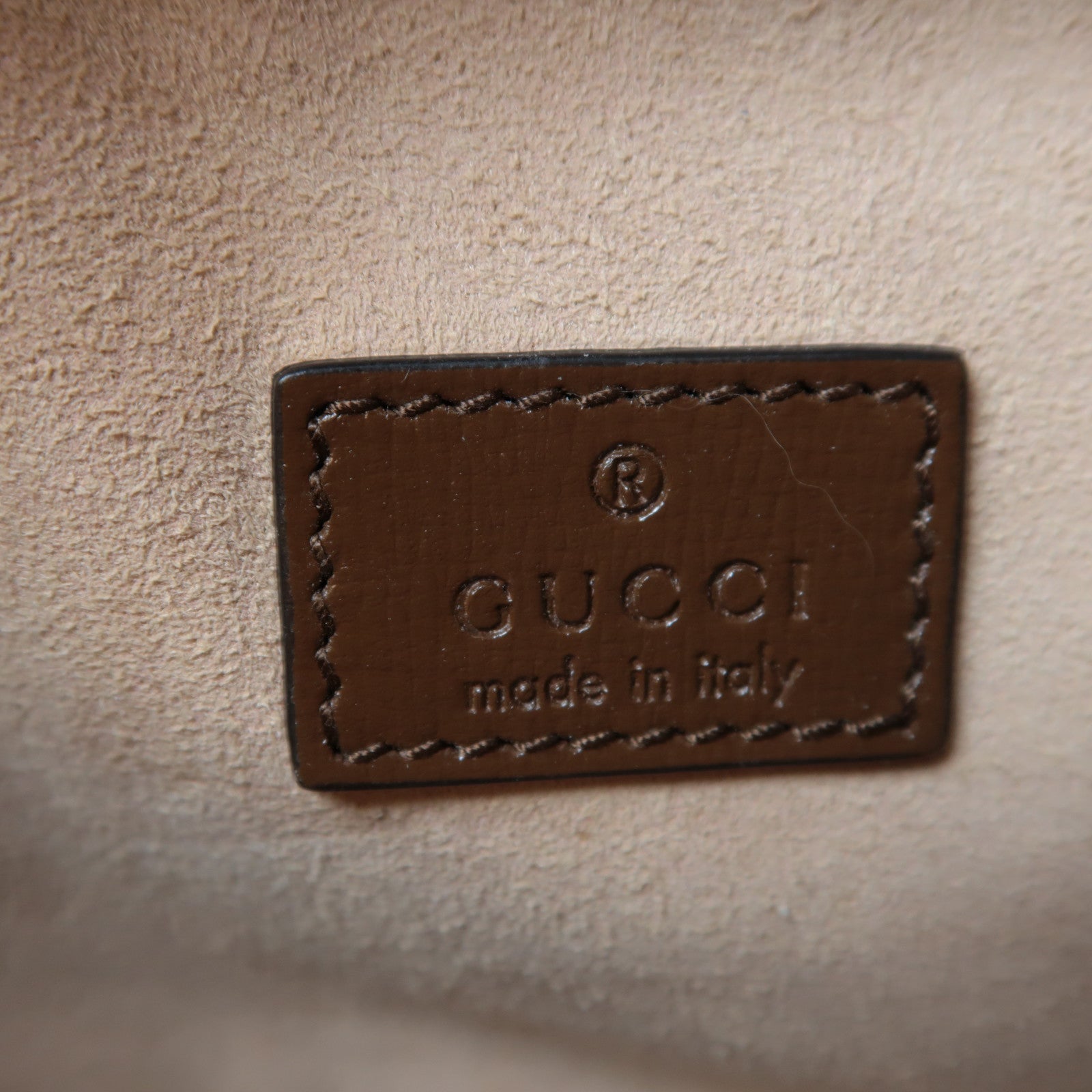 GUCCI 塗層帆布Interlocking G Bag金扣肩背袋啡色