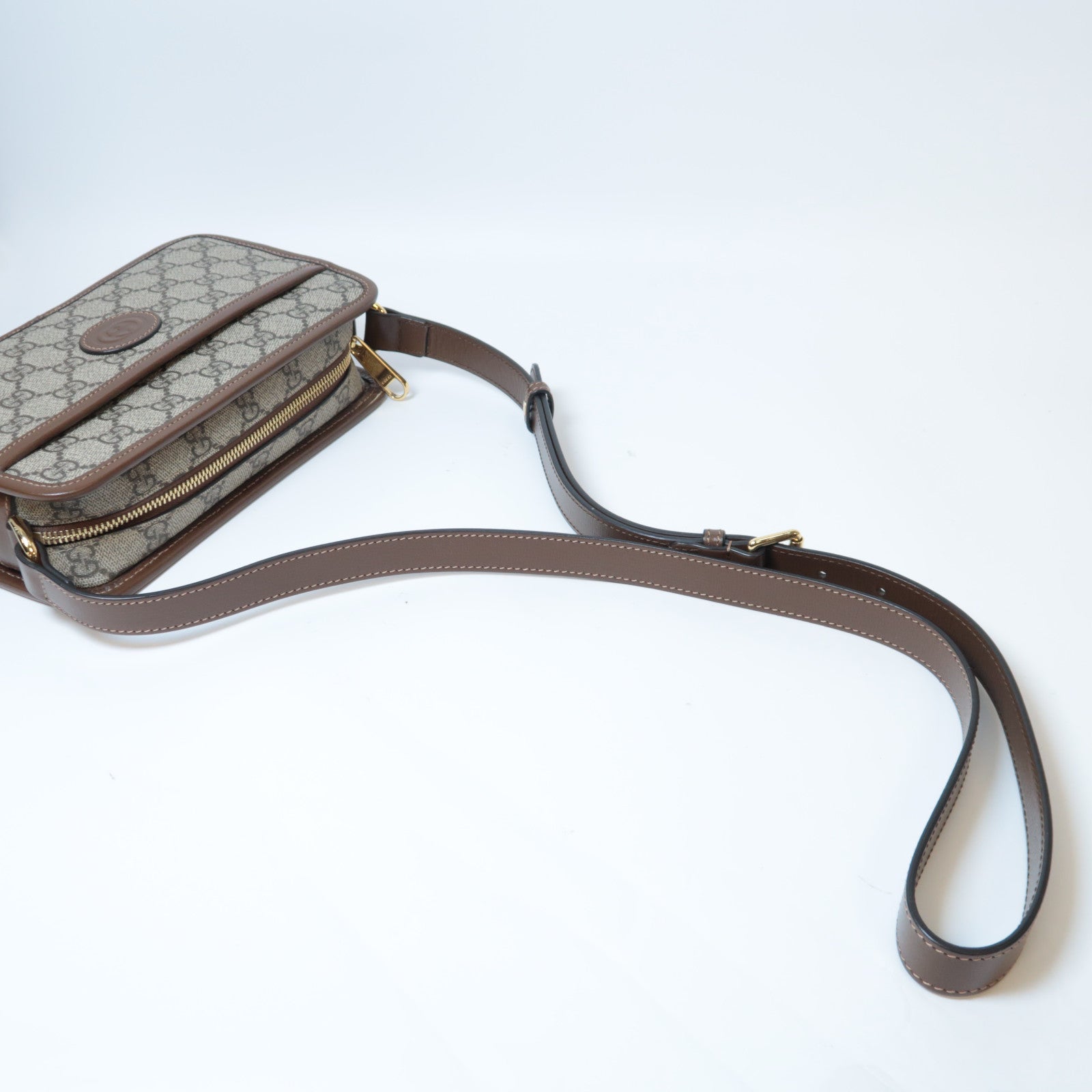 GUCCI 塗層帆布Interlocking G Bag金扣肩背袋啡色