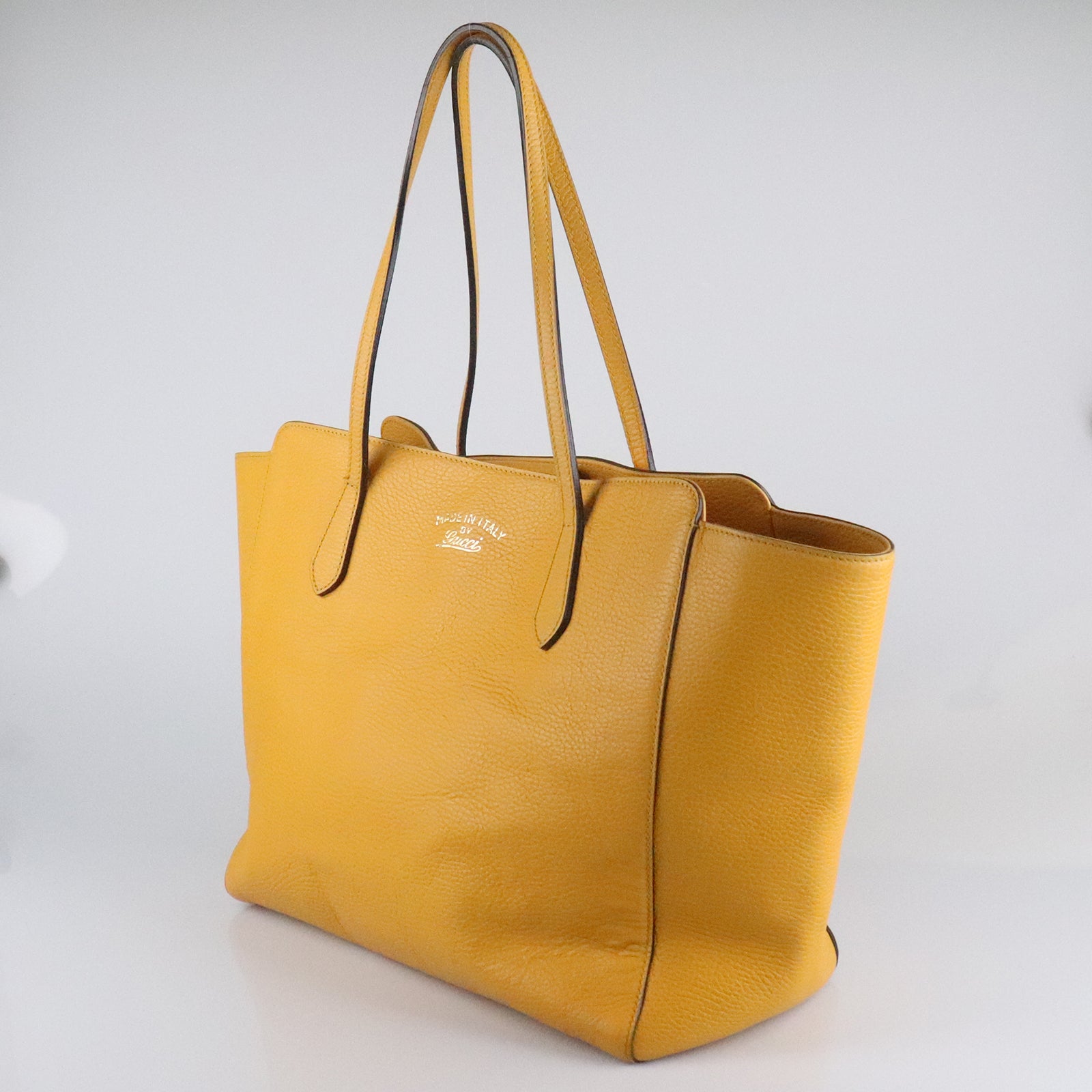 GUCCI cowhide leather Swing gold buckle shoulder bag / hand bag yellow