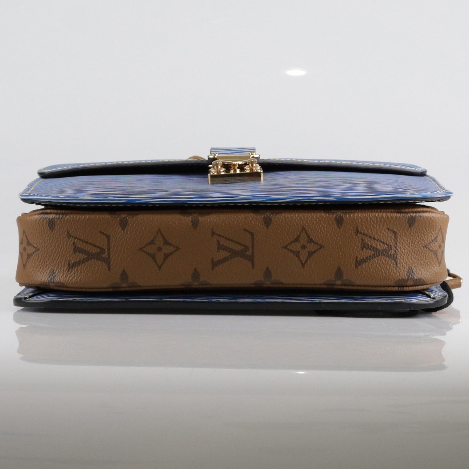 LOUIS VUITTON Epi/Monogram Reverse Pochette Metis Handle Shoulder Bag Blue/Brown