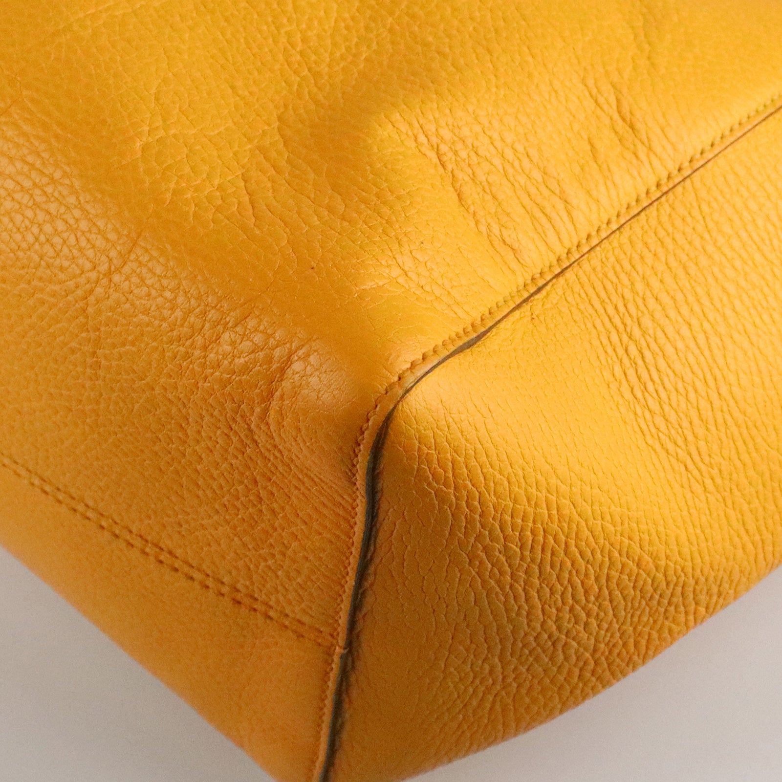 GUCCI cowhide leather Swing gold buckle shoulder bag / hand bag yellow