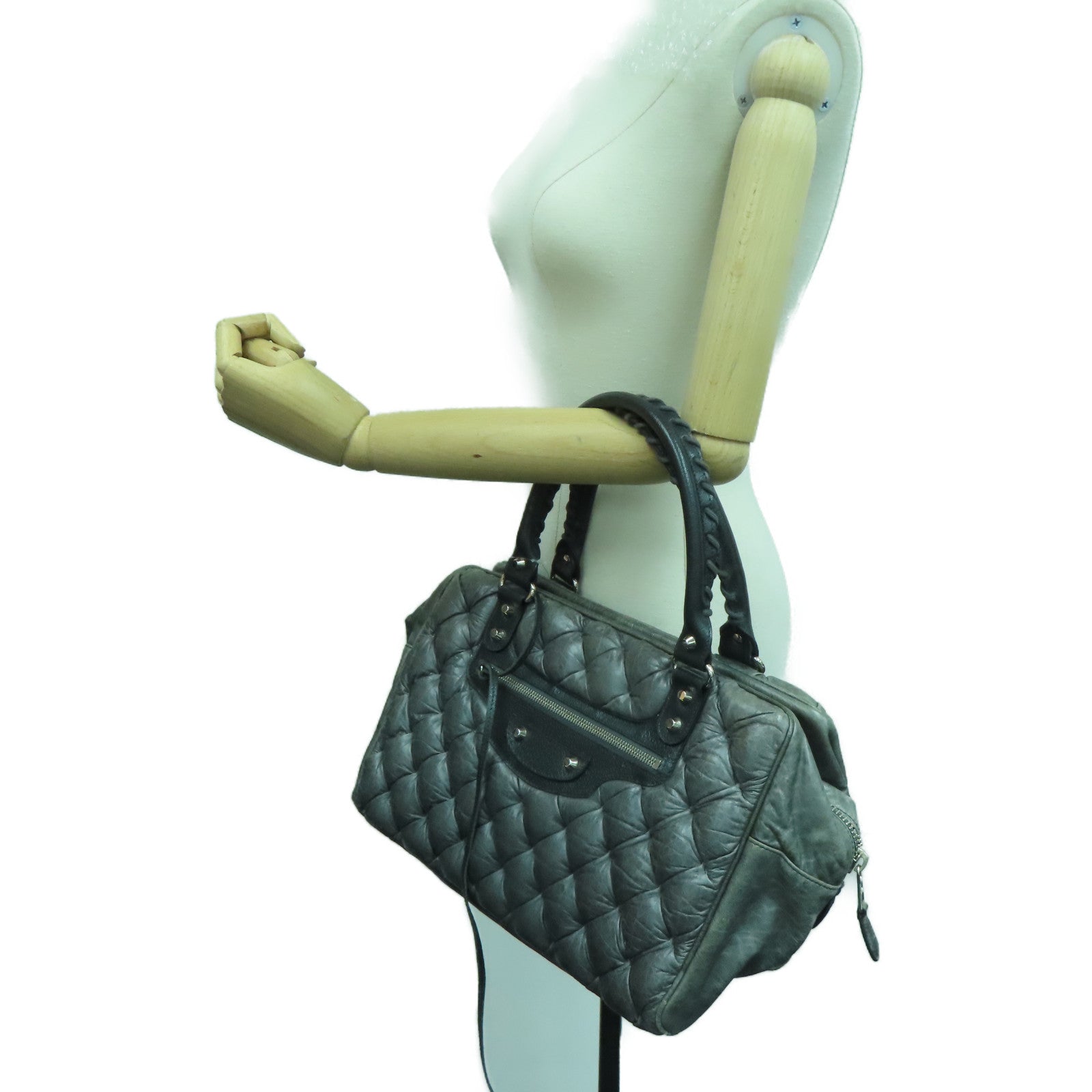 BALENCIAGA 【激减优惠】羊皮皮革The Matelasse银扣手挽袋灰色