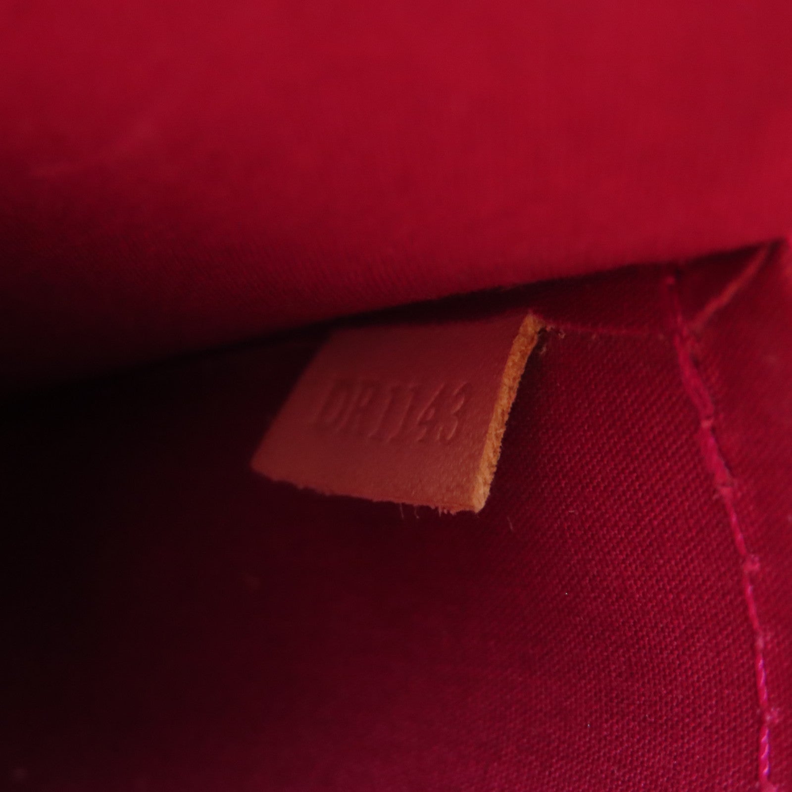LOUIS VUITTON Monogram Vernis Brea MM金扣手挽肩背两用袋红色