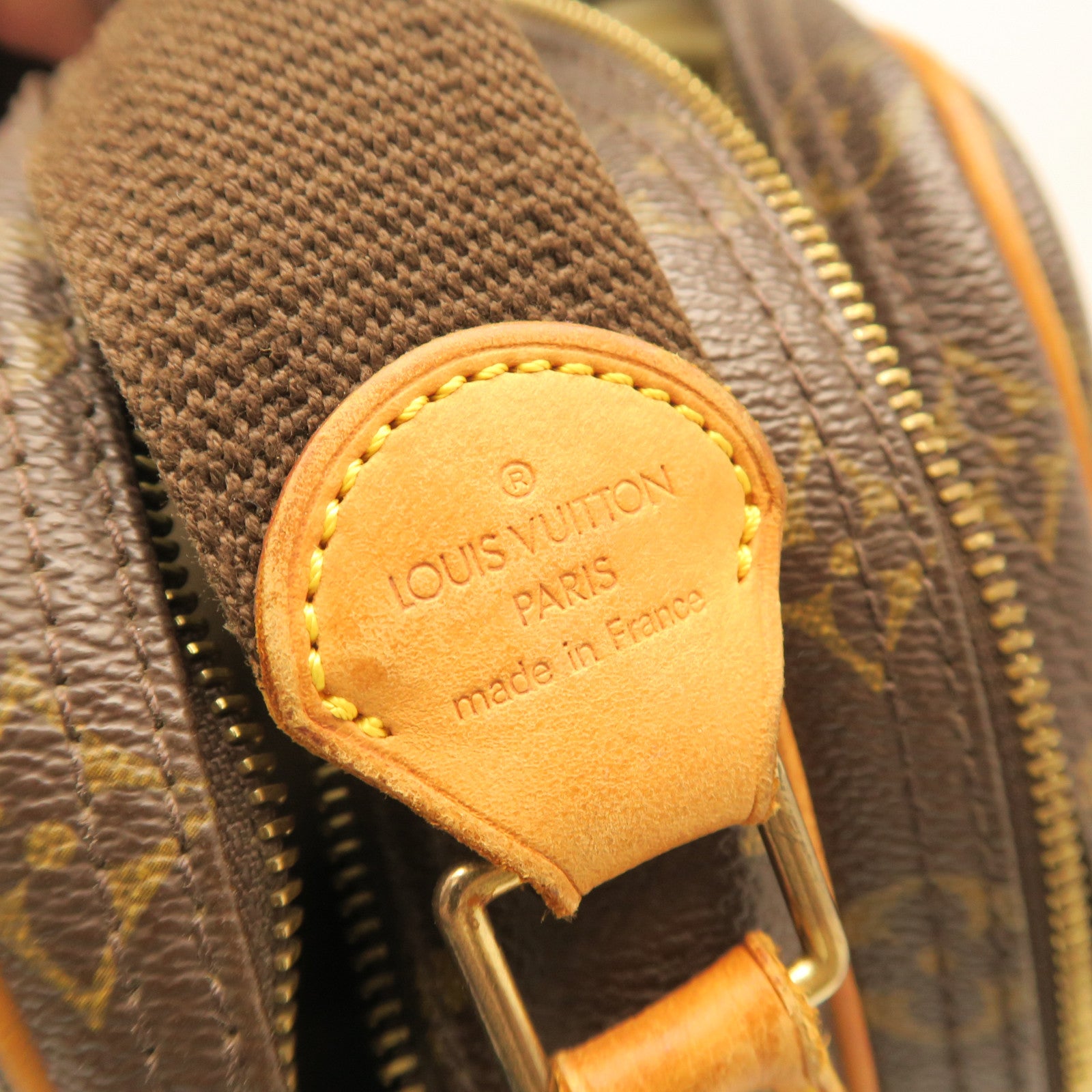 LOUIS VUITTON Monogram Reporter Gold Buckle Shoulder Bag Brown
