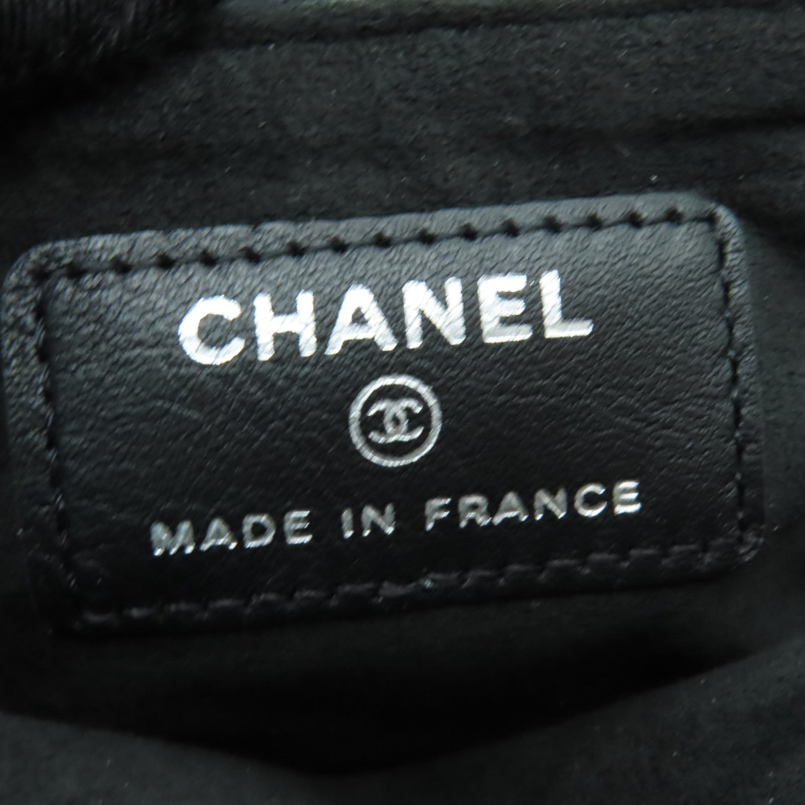 CHANEL 菱格漆皮皮革Pouch銀扣手拿包黑色