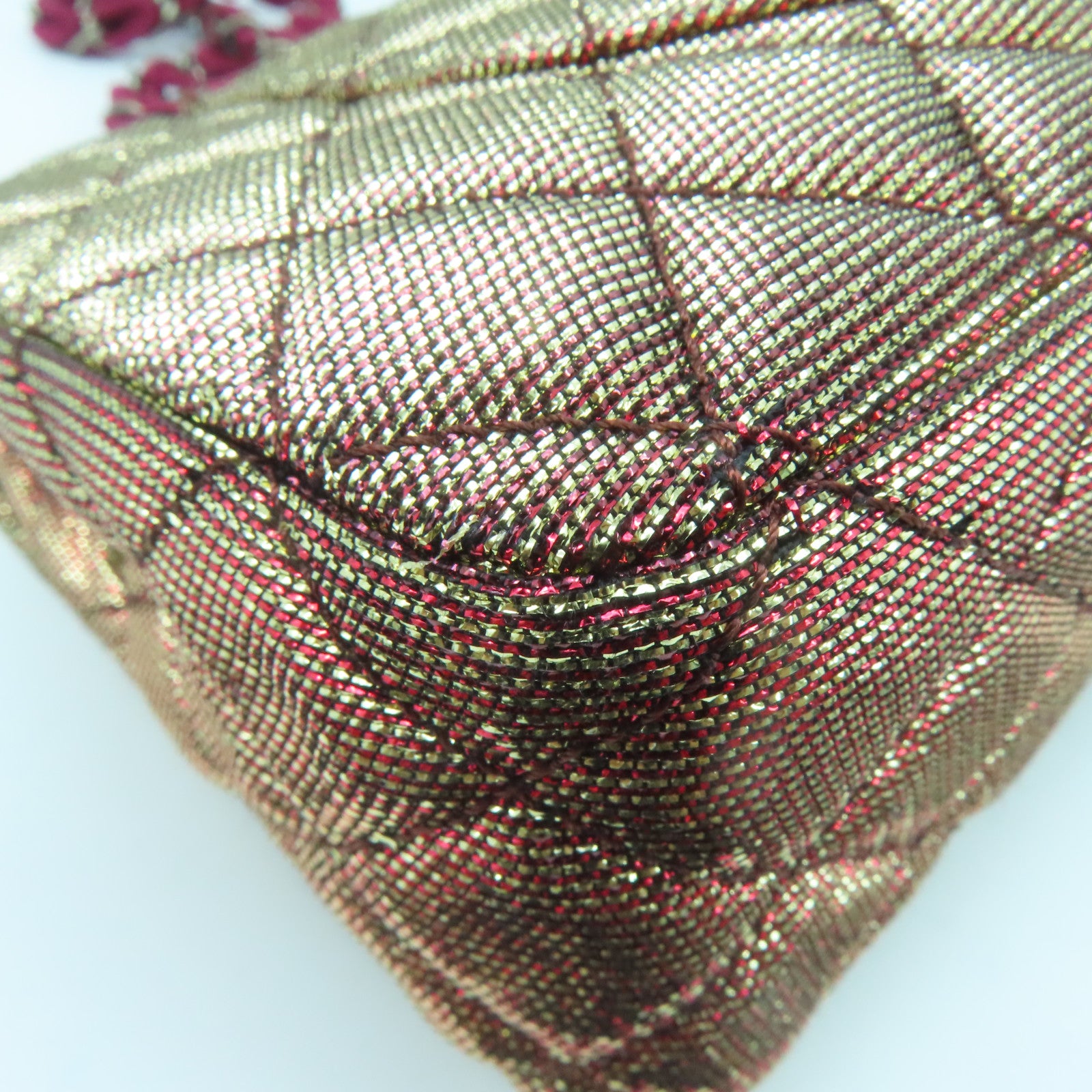 CHANEL Rhombus Nylon Chain Shoulder Gold Buckle Shoulder Bag Gold/Red