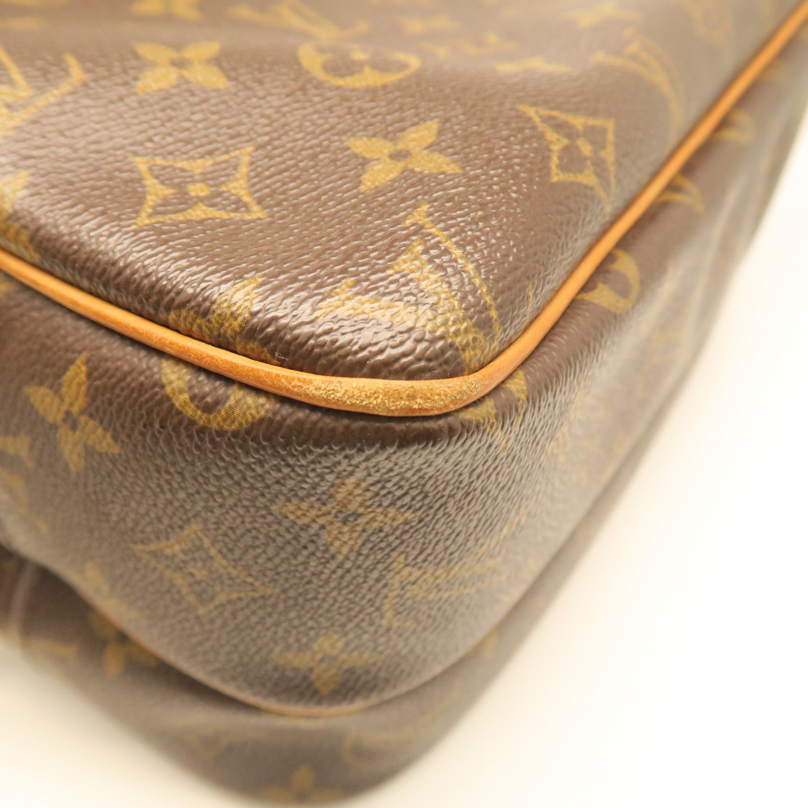 LOUIS VUITTON Monogram Reporter Gold Buckle Shoulder Bag Brown