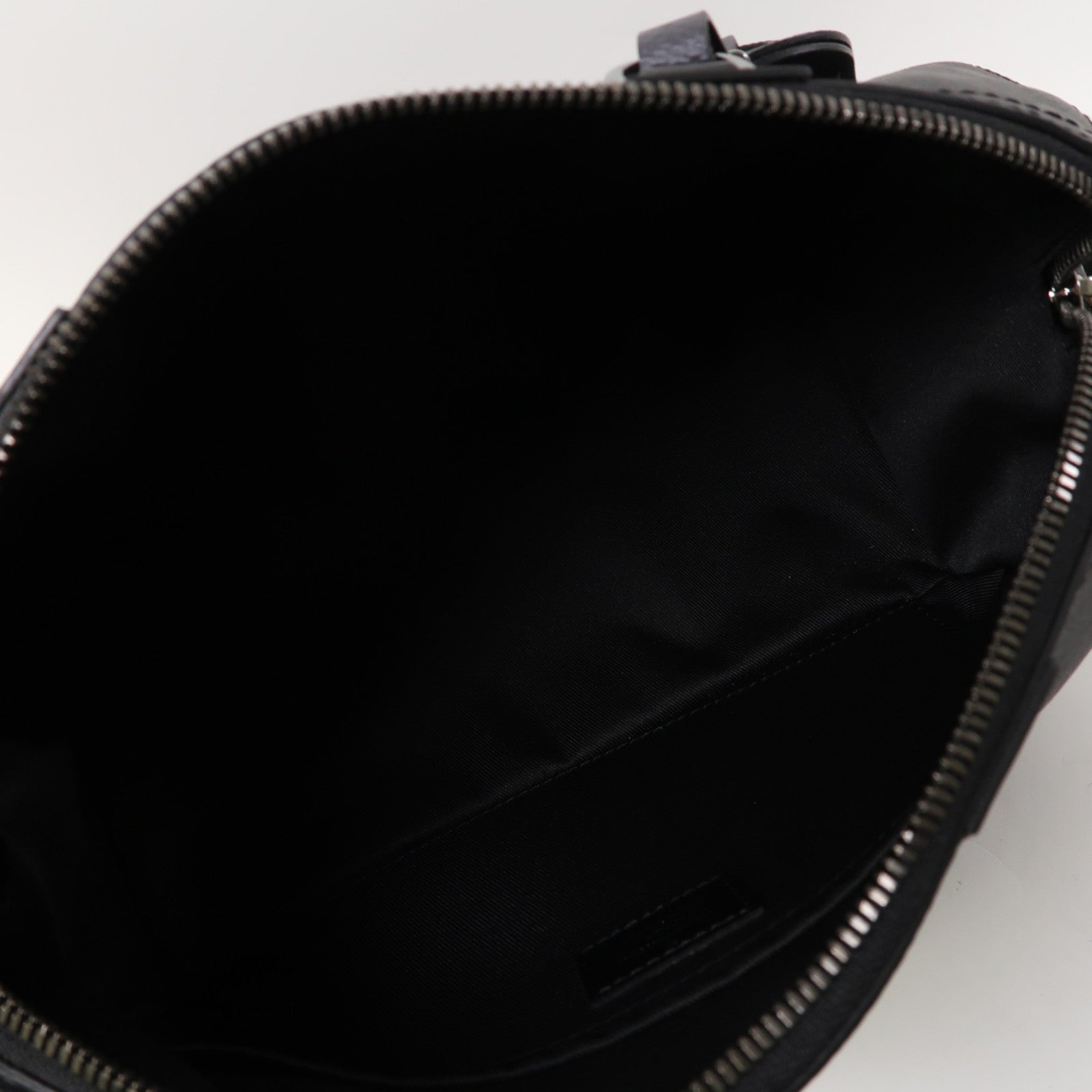 LOUIS VUITTON Monogram Eclipse Keepall Bandouliere 25銀扣肩背袋黑色