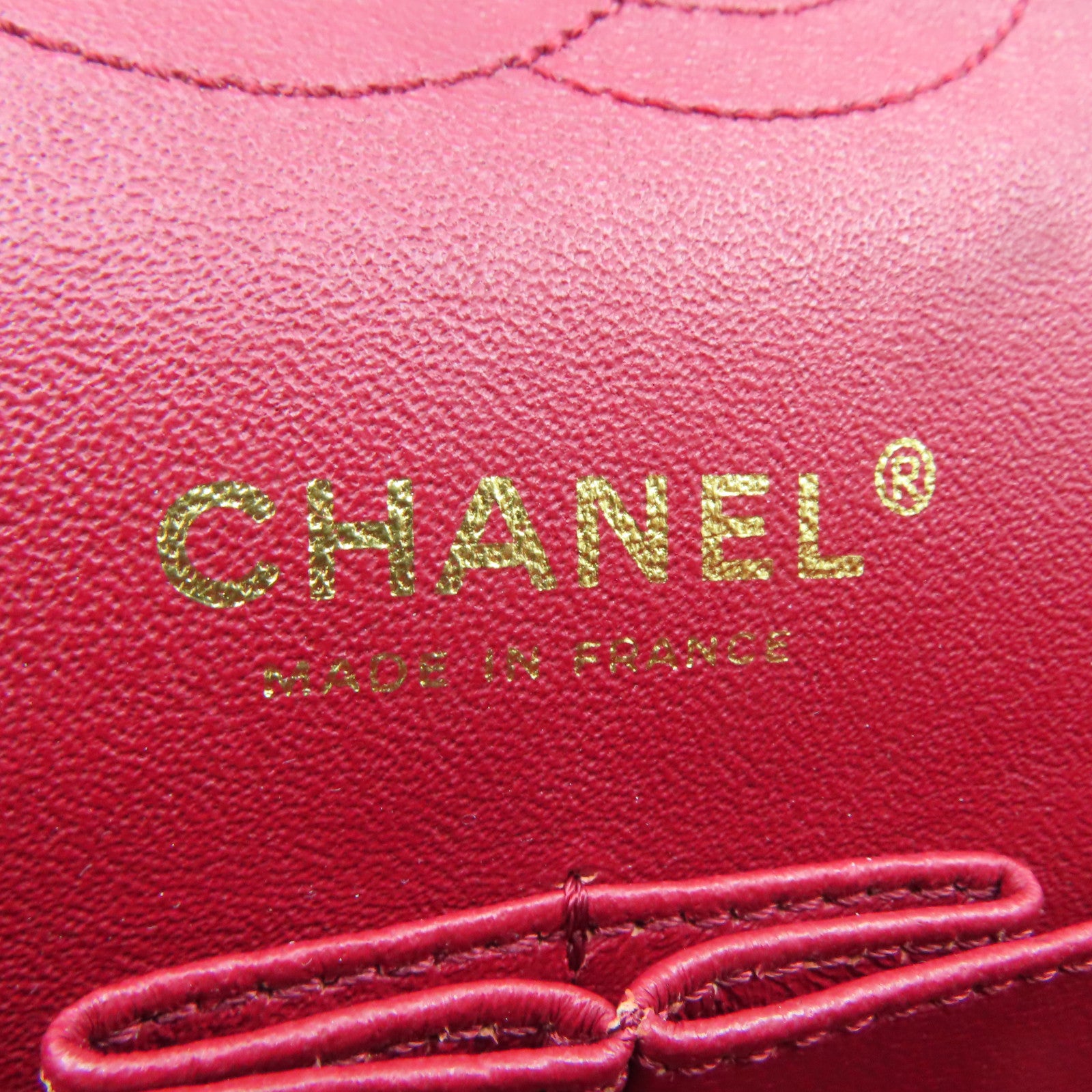 CHANEL Rhombus Nylon Chain Shoulder Gold Buckle Shoulder Bag Gold/Red