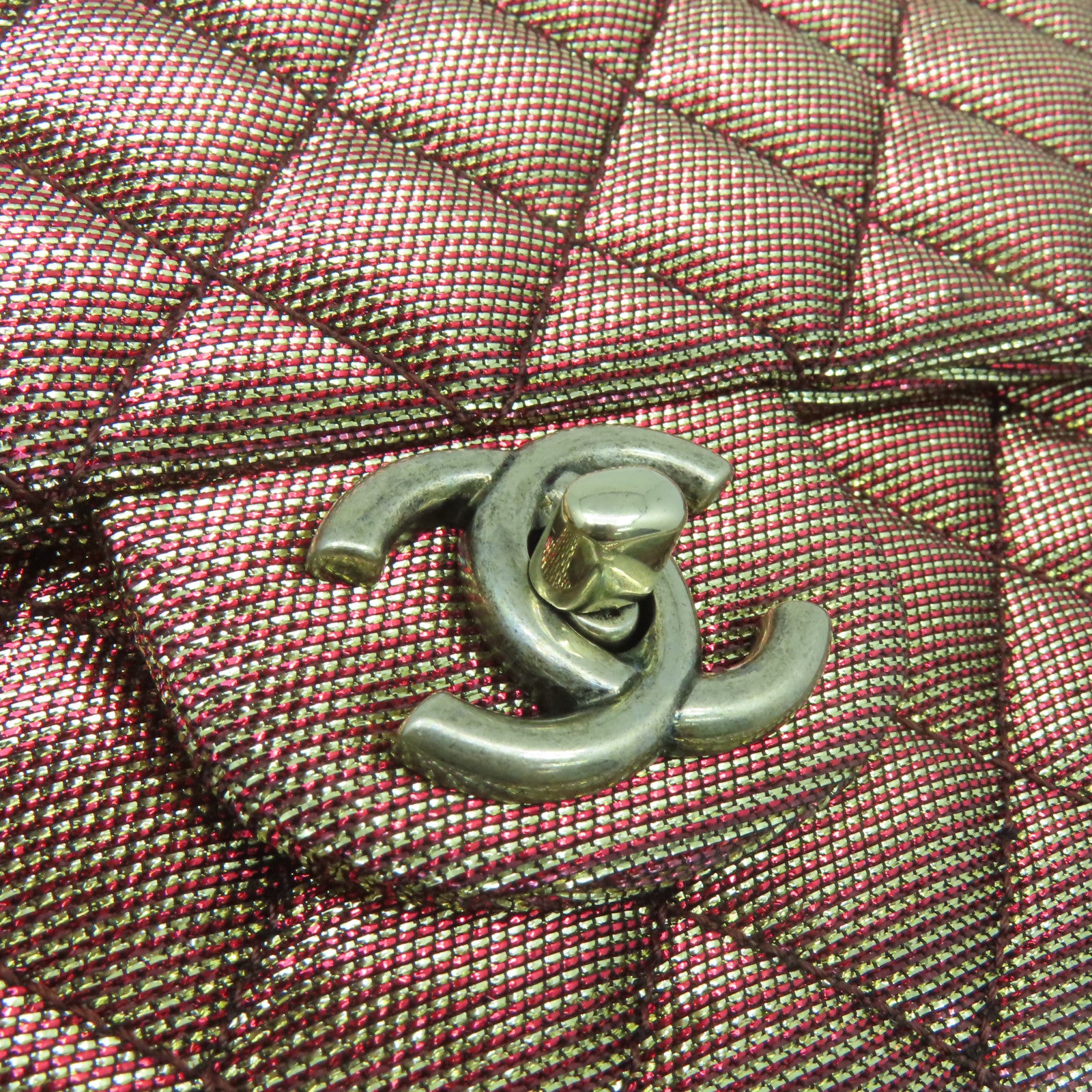 CHANEL Rhombus Nylon Chain Shoulder Gold Buckle Shoulder Bag Gold/Red