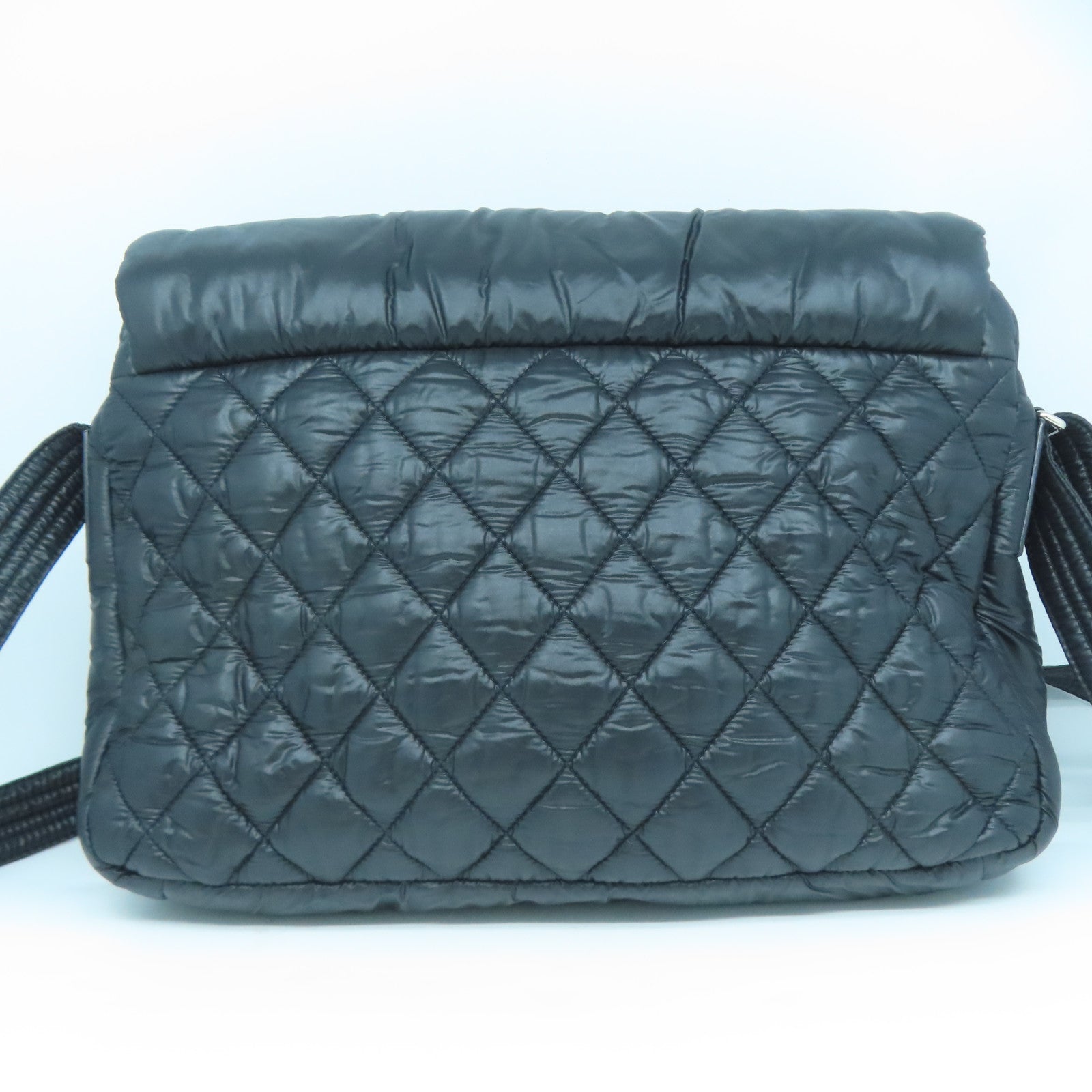 CHANEL 菱格尼龍CoCo Cocoon銀扣肩背袋黑色