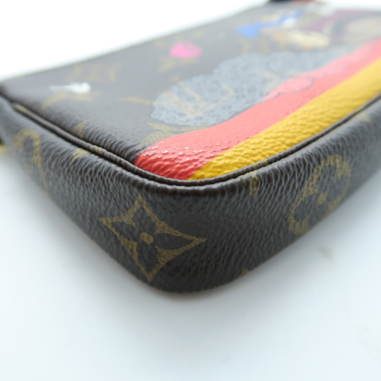 LOUIS VUITTON Monogram Mini Pochette Access金扣手拿包啡色