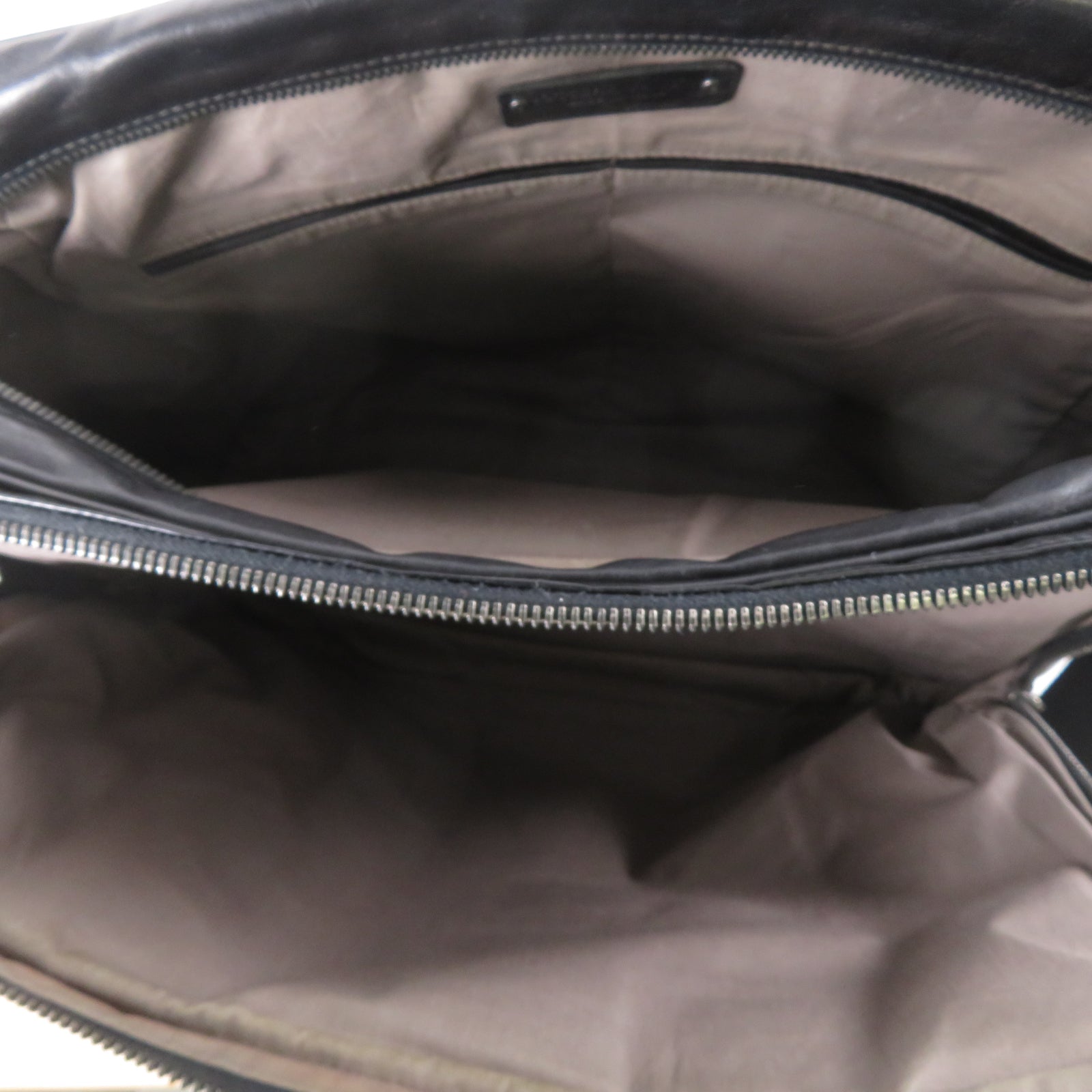 BOTTEGA VENETA 牛皮皮革Document Case公事包黑色