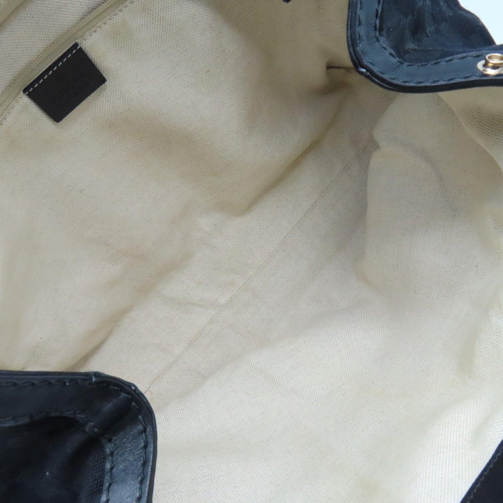 GUCCI GG帆布Shoulder Bag肩背袋黑色