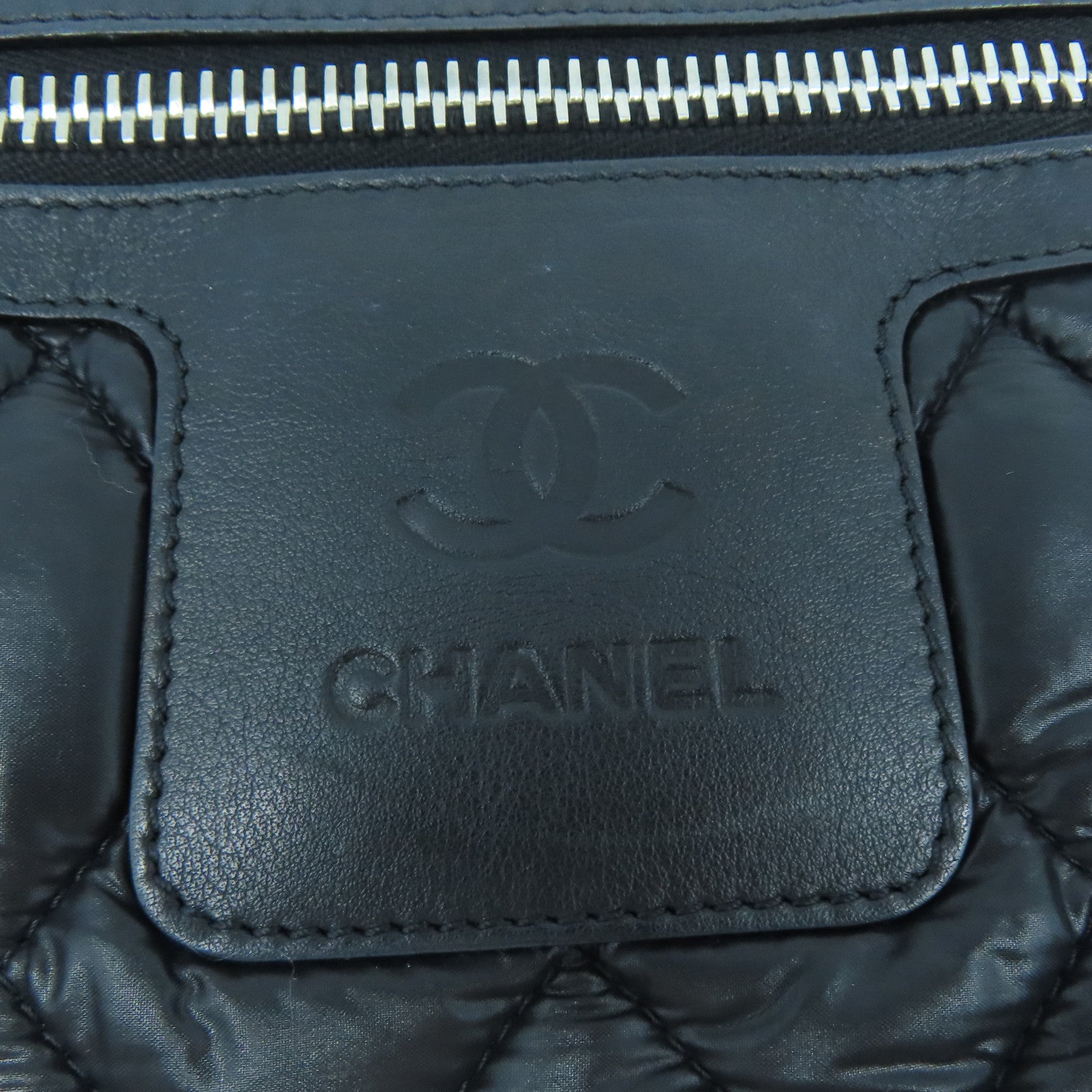 CHANEL 菱格尼龍CoCo Cocoon銀扣肩背袋黑色