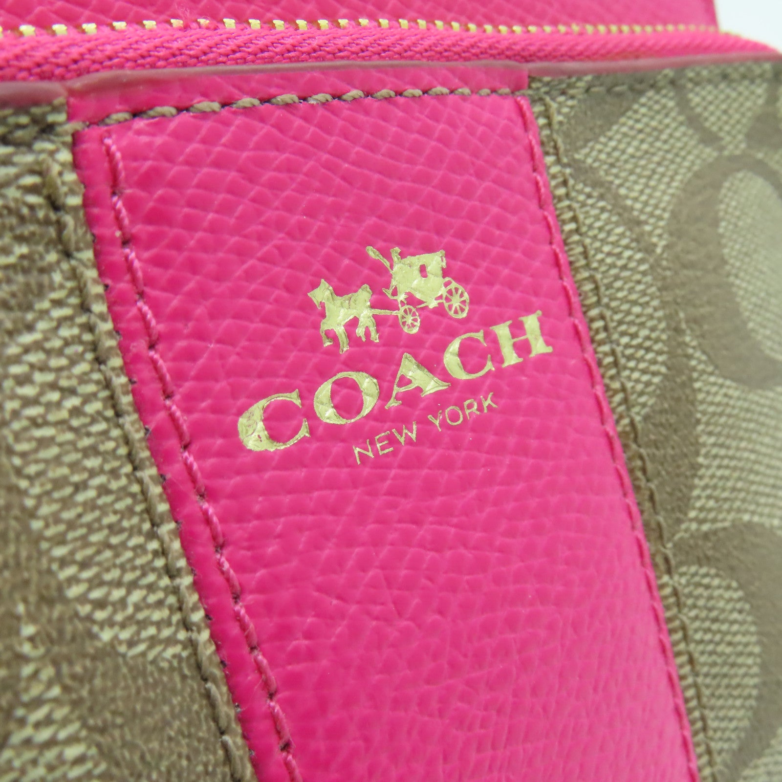 COACH 帆布Clutch Bag金扣手拿包啡色/粉紅色