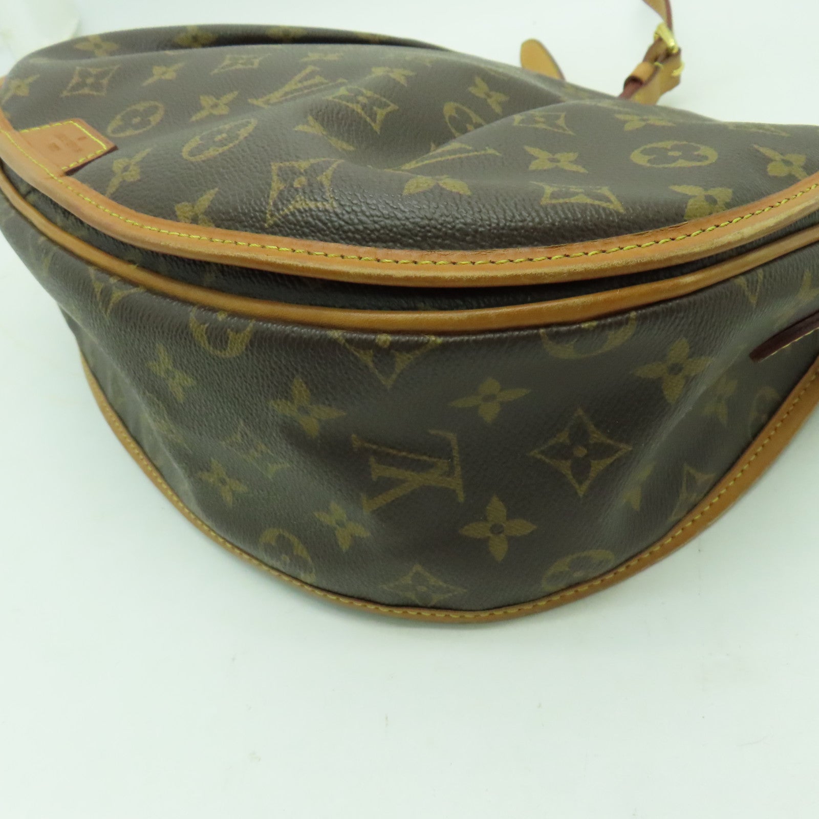 LOUIS VUITTON Monogram Menilmontant MM金扣肩背袋啡色