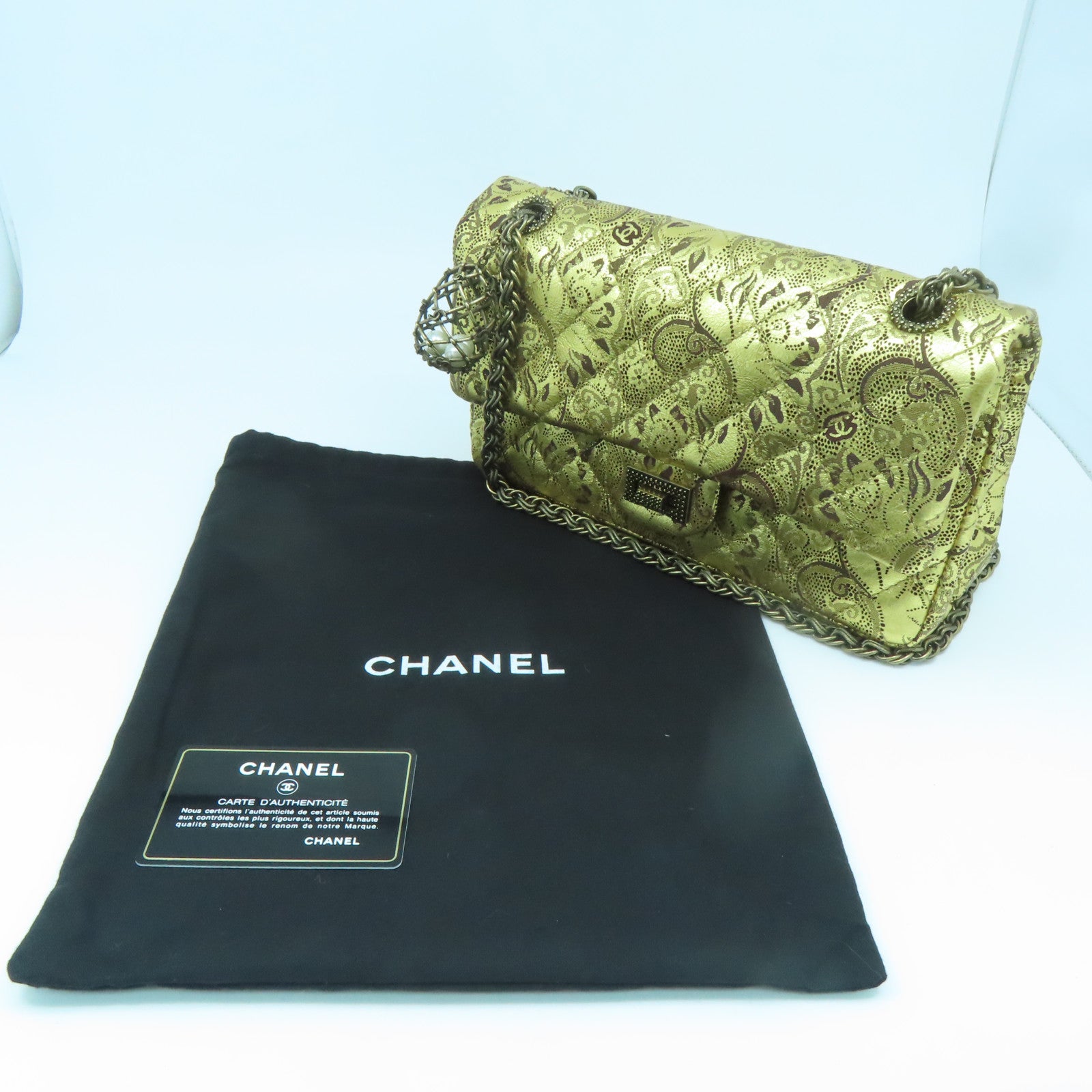 CHANEL cowhide leather Chain Shoulder gold buckle chain shoulder bag gold